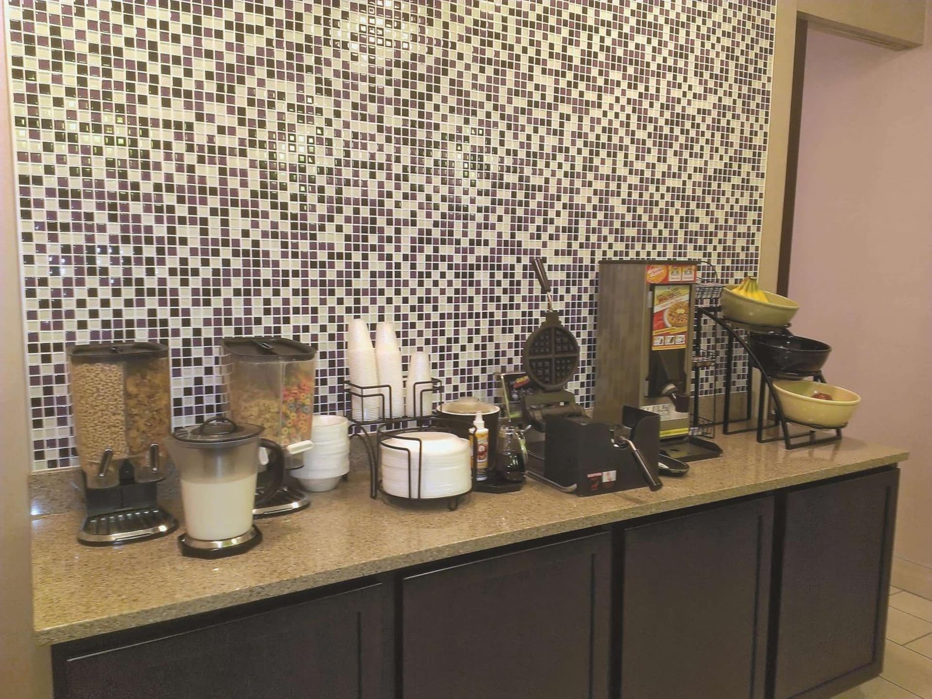 La Quinta Inn by Wyndham Lincoln, Nebraska gallery photo in Lincoln, NE — image 35