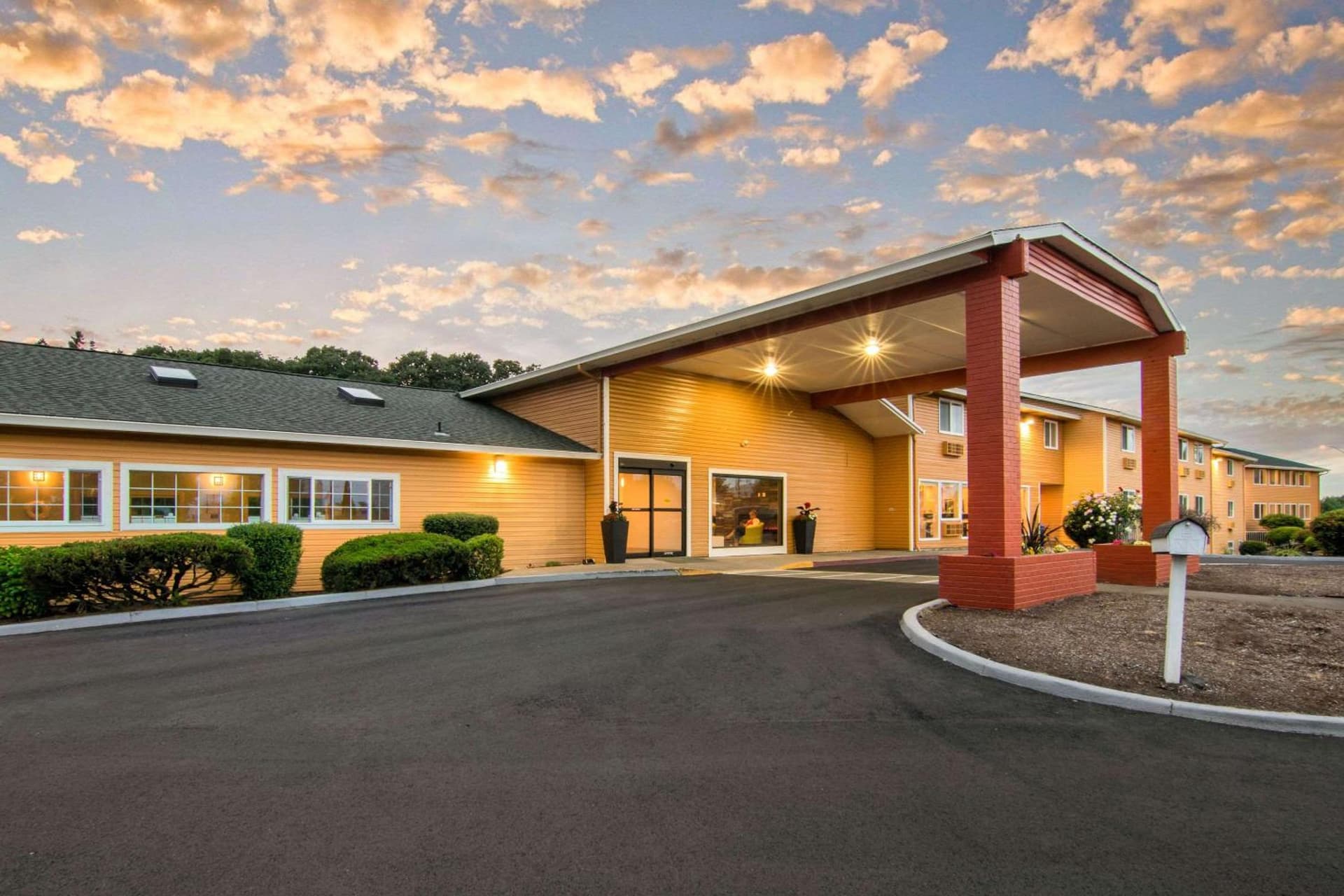 Quality Inn & Suites Albany Corvallis — hotel in Albany, Oregon