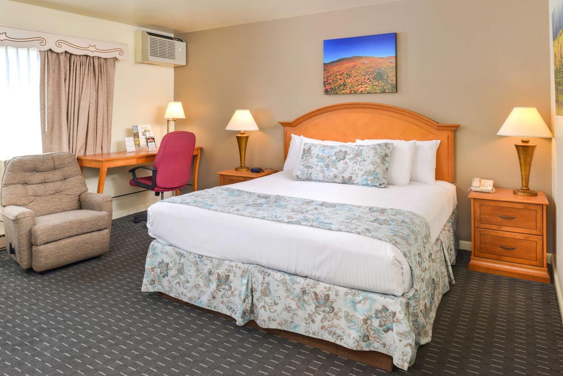 Svendsgaard's Lodge- Americas Best Value Inn & Suites property views in Solvang, CA — gallery photo 3