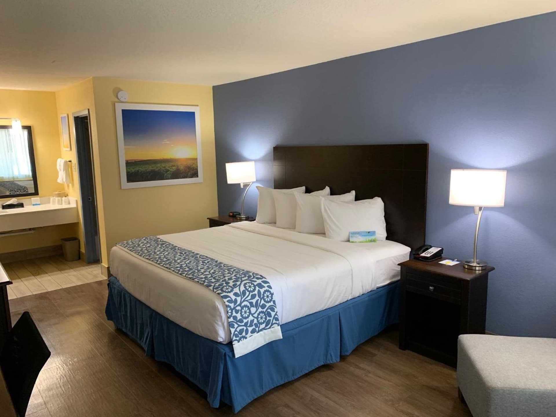 SureStay Plus by Best Western Beaumont gallery photo in Beaumont, TX — image 24