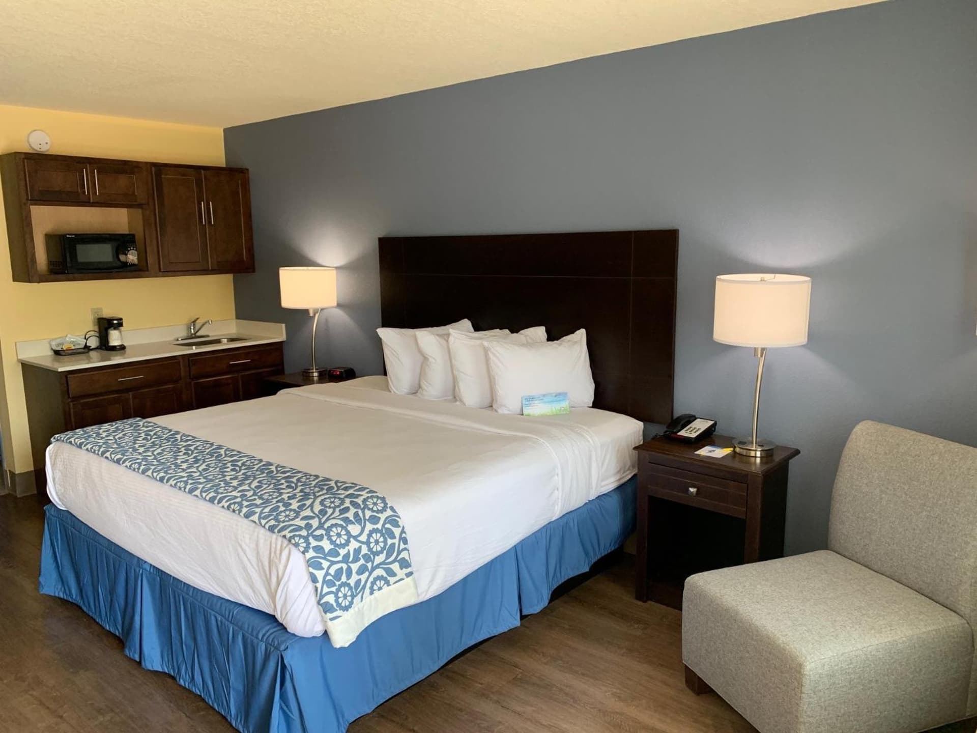SureStay Plus by Best Western Beaumont gallery photo in Beaumont, TX — image 7