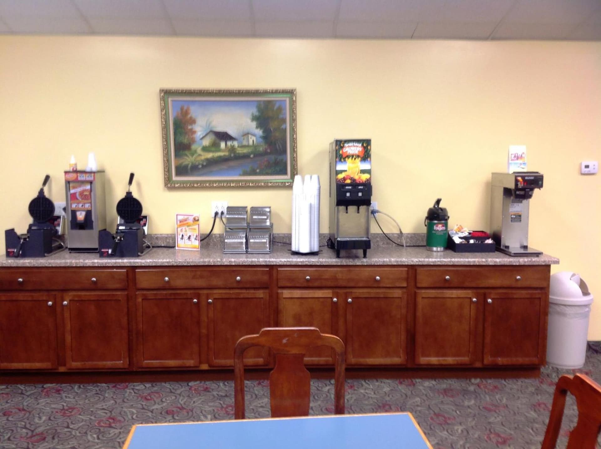 Days Inn by Wyndham Fayetteville-South/I-95 Exit 49 gallery photo in Fayetteville, NC — image 25