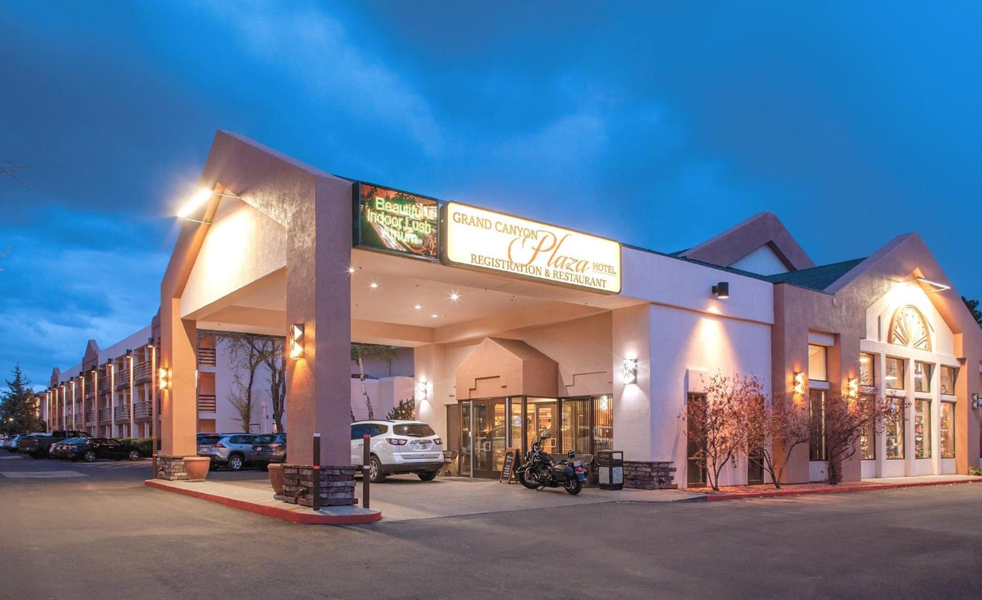 Grand Canyon Plaza Hotel-South Rim featured exterior or lobby in Tusayan, AZ — similar hotel
