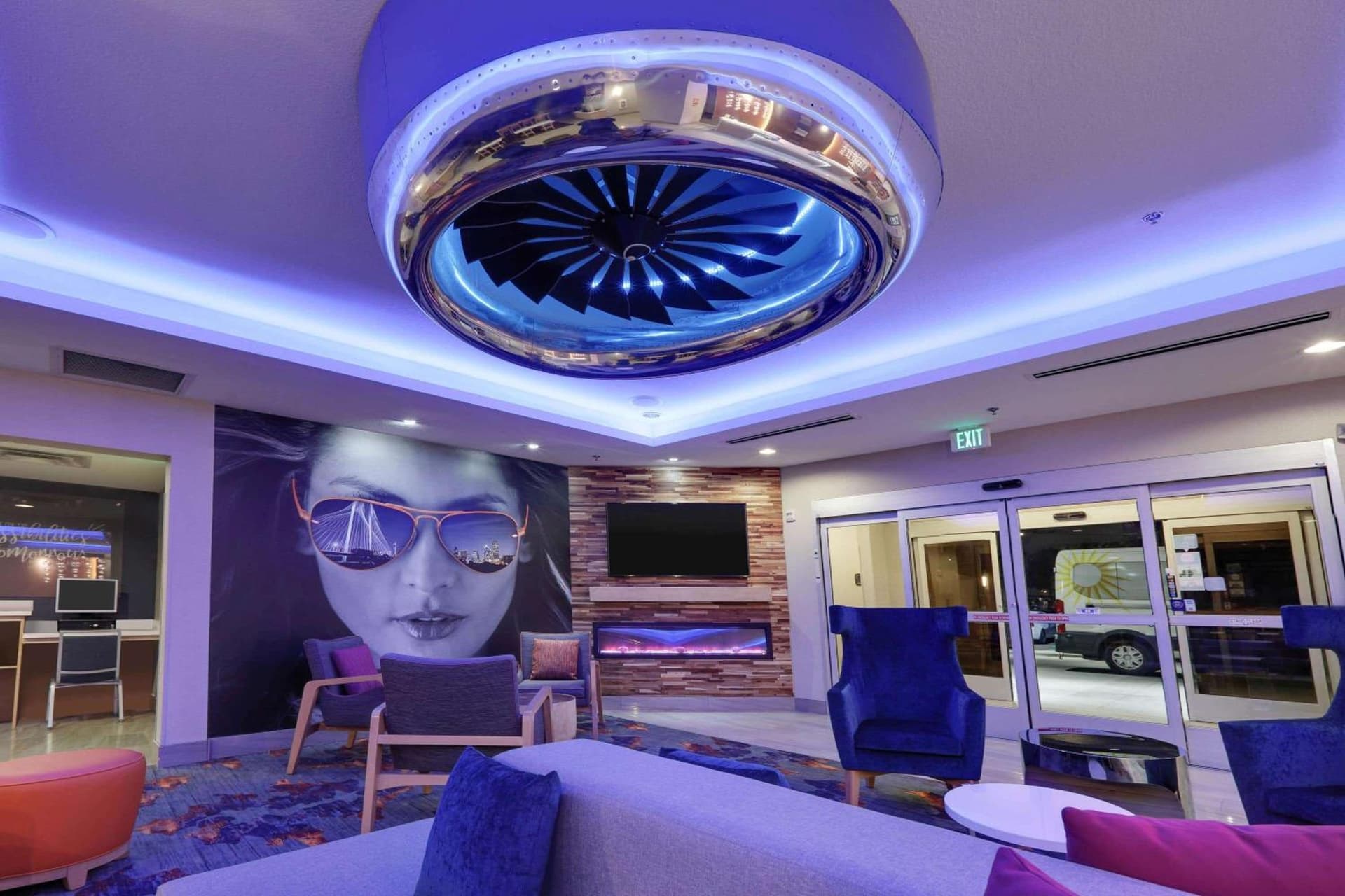La Quinta by Wyndham Dallas Love Field gallery photo in Dallas, TX — image 10