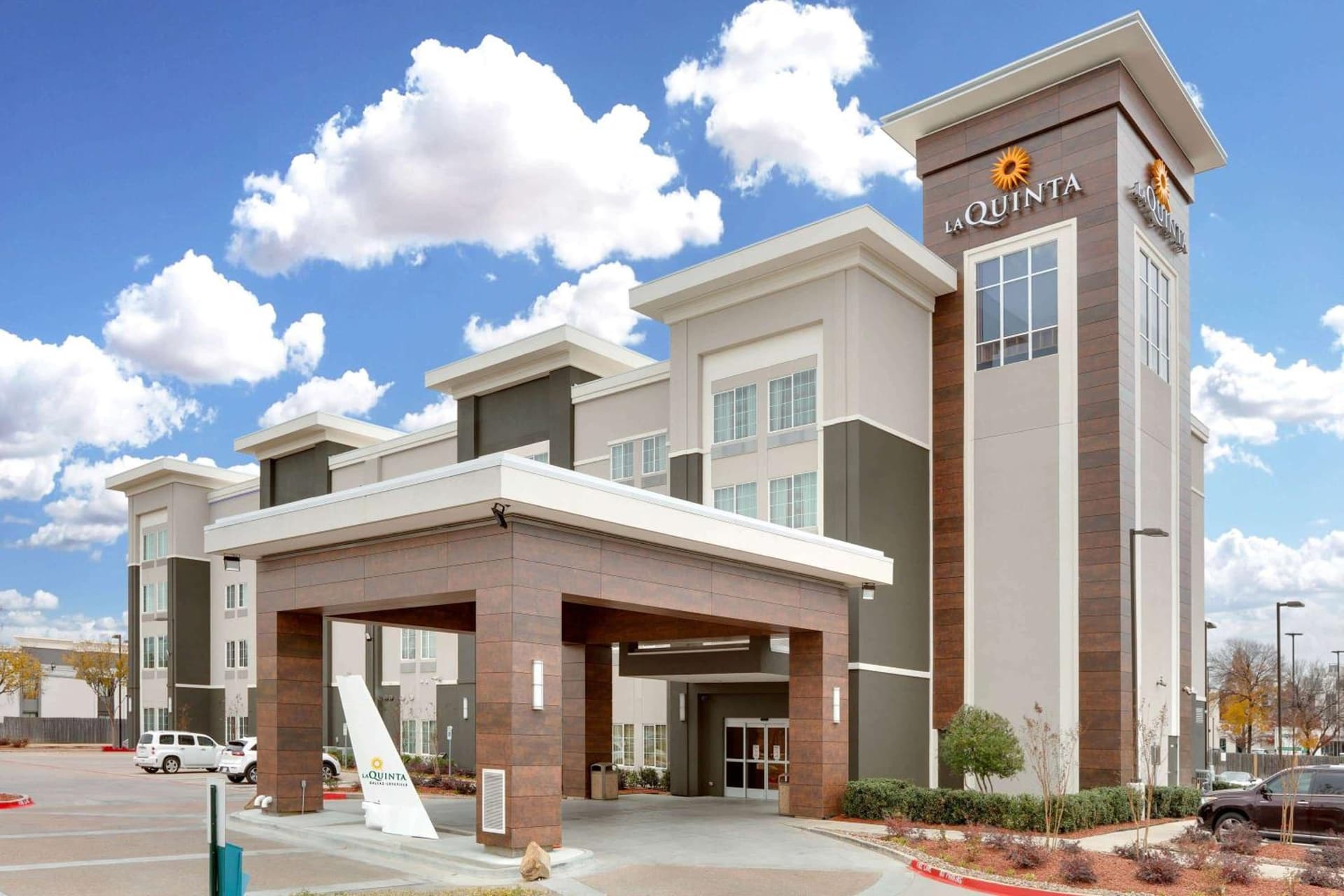 La Quinta by Wyndham Dallas Love Field gallery photo in Dallas, TX — image 16