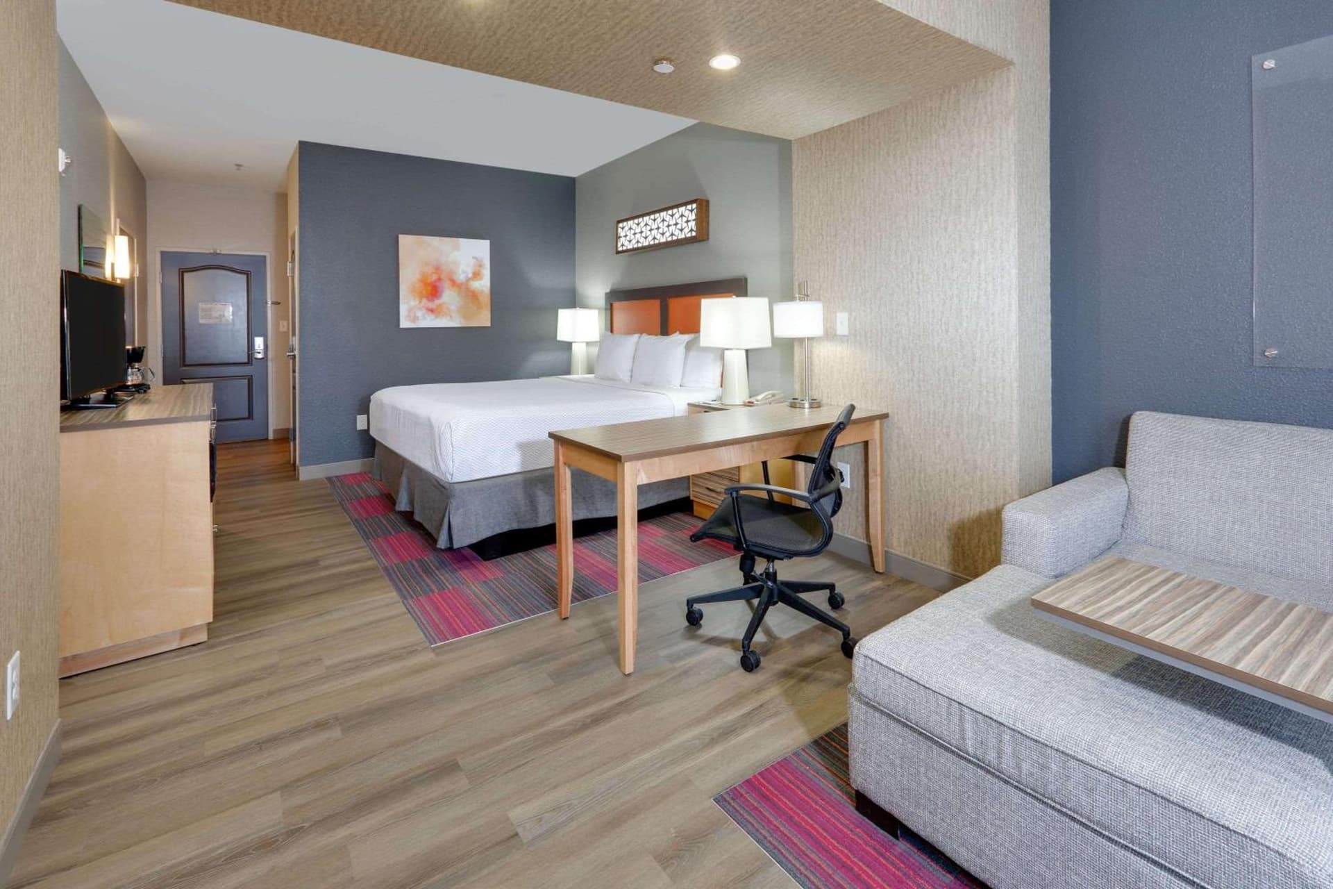 La Quinta by Wyndham Dallas Love Field gallery photo in Dallas, TX — image 7