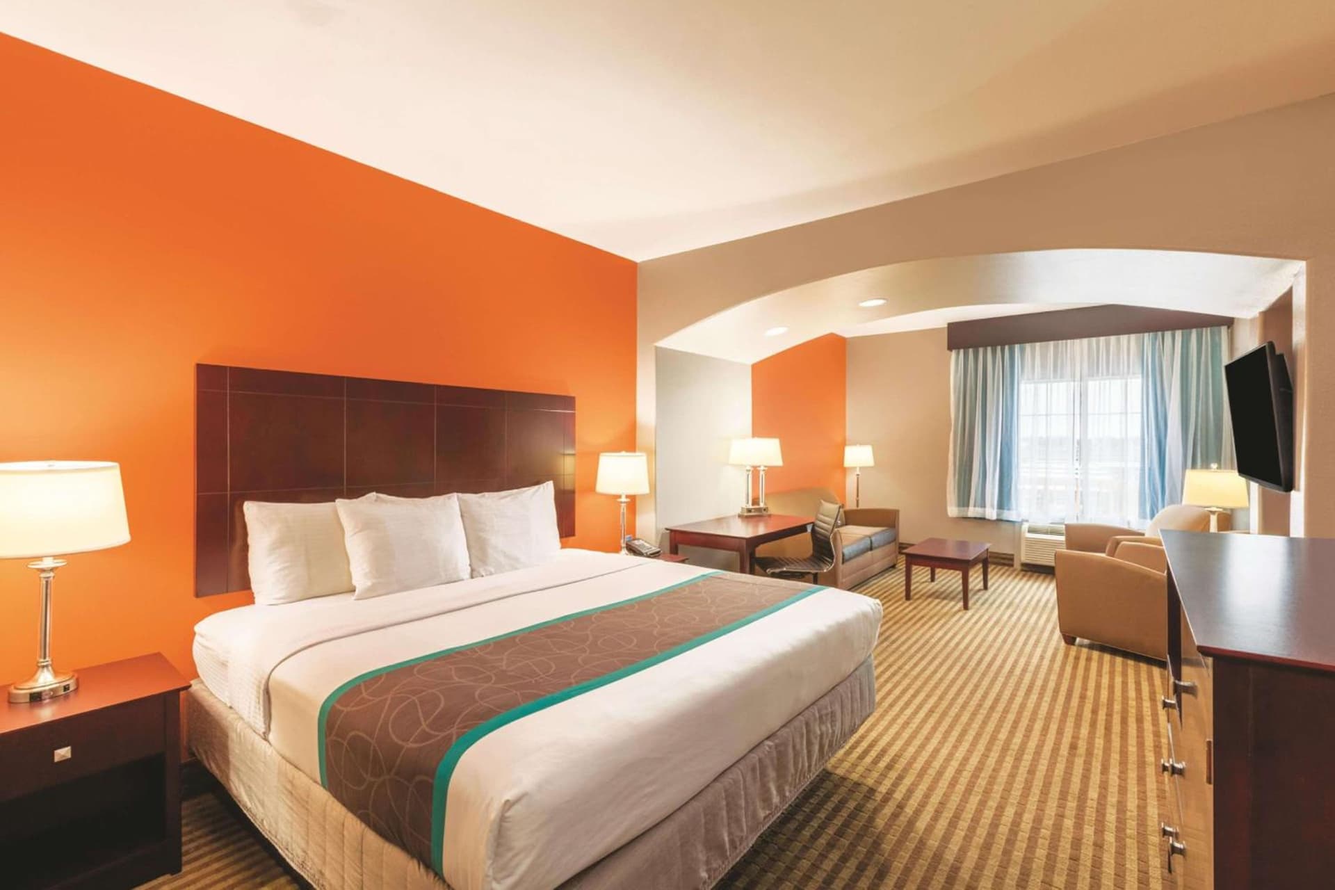 La Quinta by Wyndham Houston IAH Bush Intl Airport E gallery photo in Humble, TX — image 38