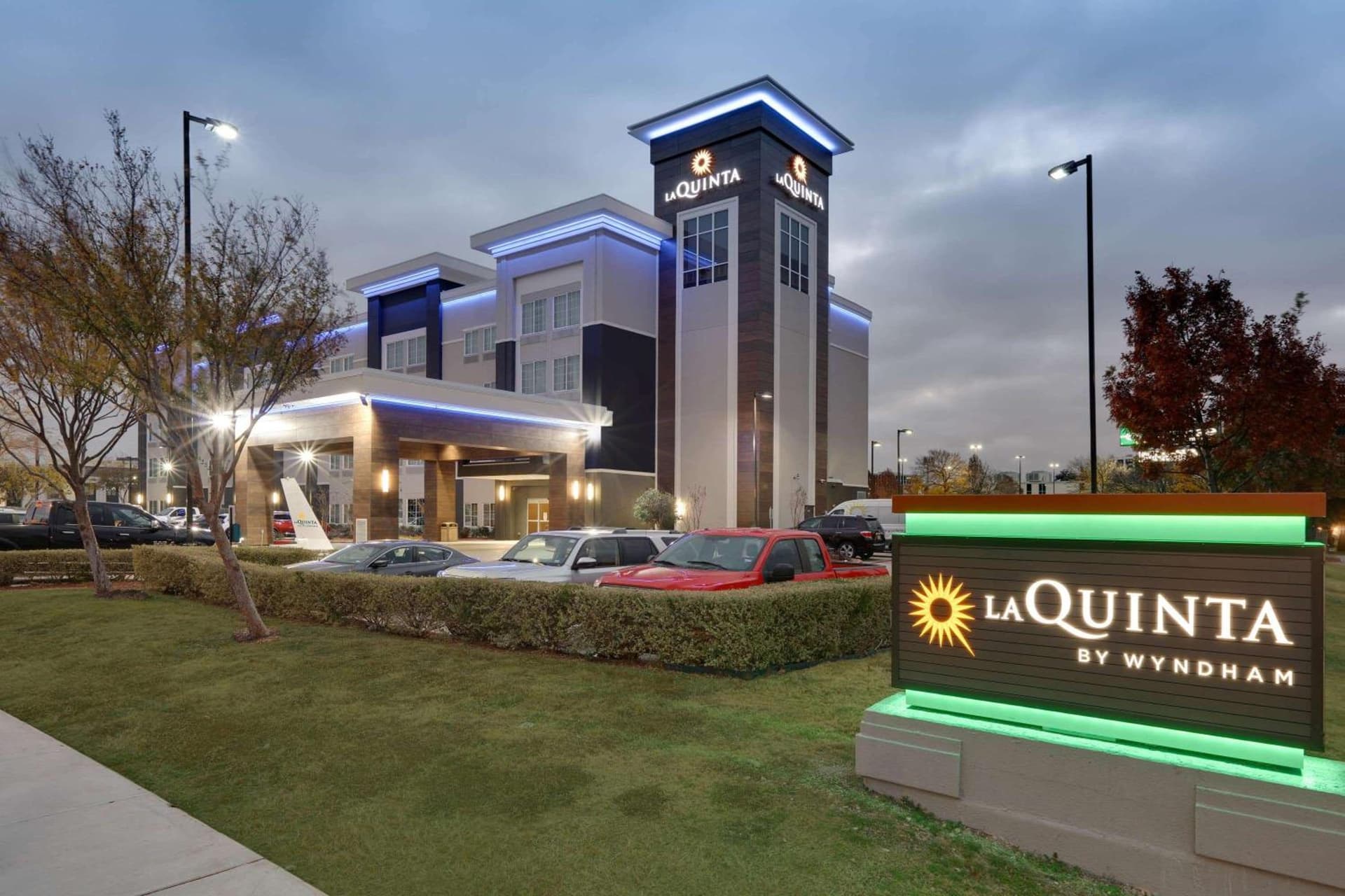 La Quinta by Wyndham Dallas Love Field featured exterior or lobby in Dallas, TX — similar hotel