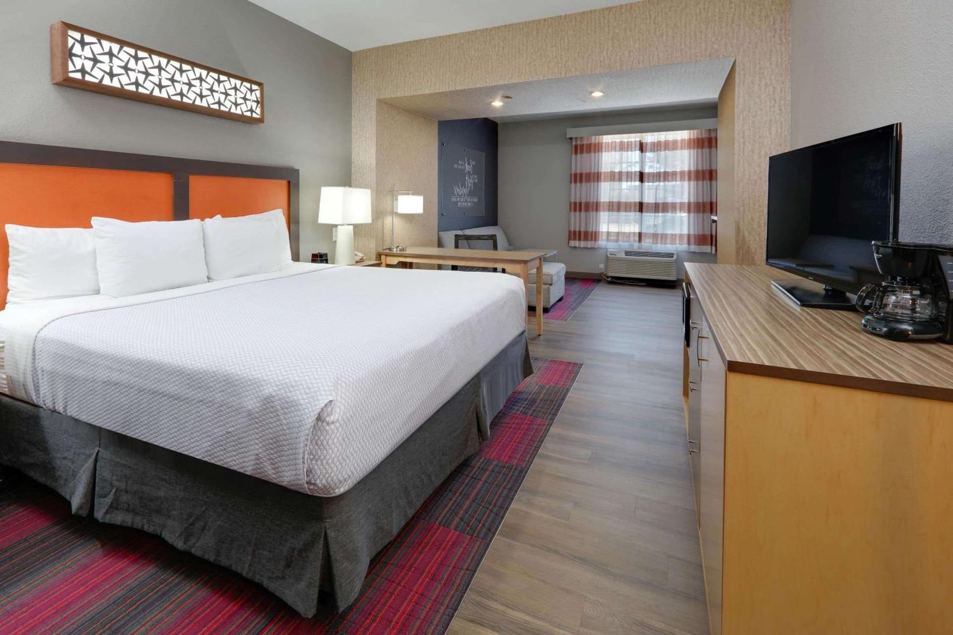 La Quinta by Wyndham Dallas Love Field gallery photo in Dallas, TX — image 31