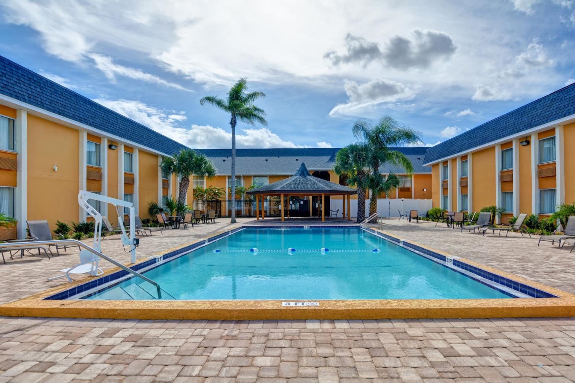 Quality Inn & Suites Heritage Park gallery photo in Kissimmee, FL — image 18