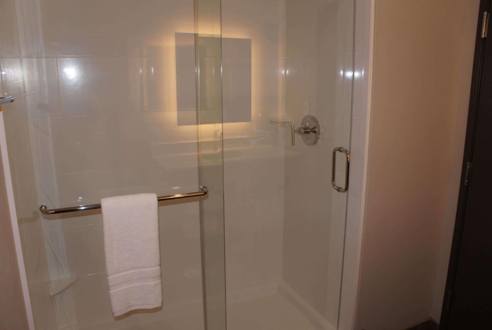 La Quinta Inn and Suites by Wyndham Bloomington gallery photo in Bloomington, IN — image 49