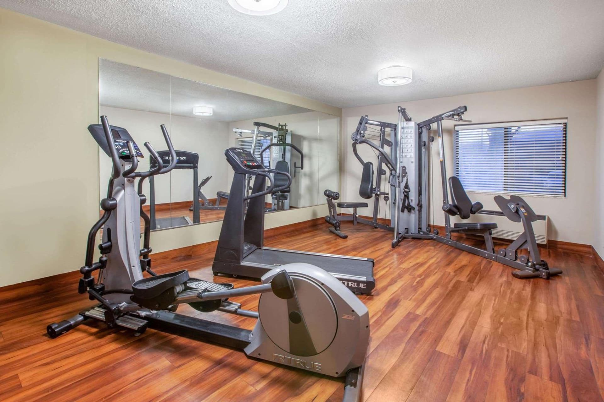 Baymont by Wyndham Grand Rapids Airport gallery photo in Grand Rapids, MI — image 14