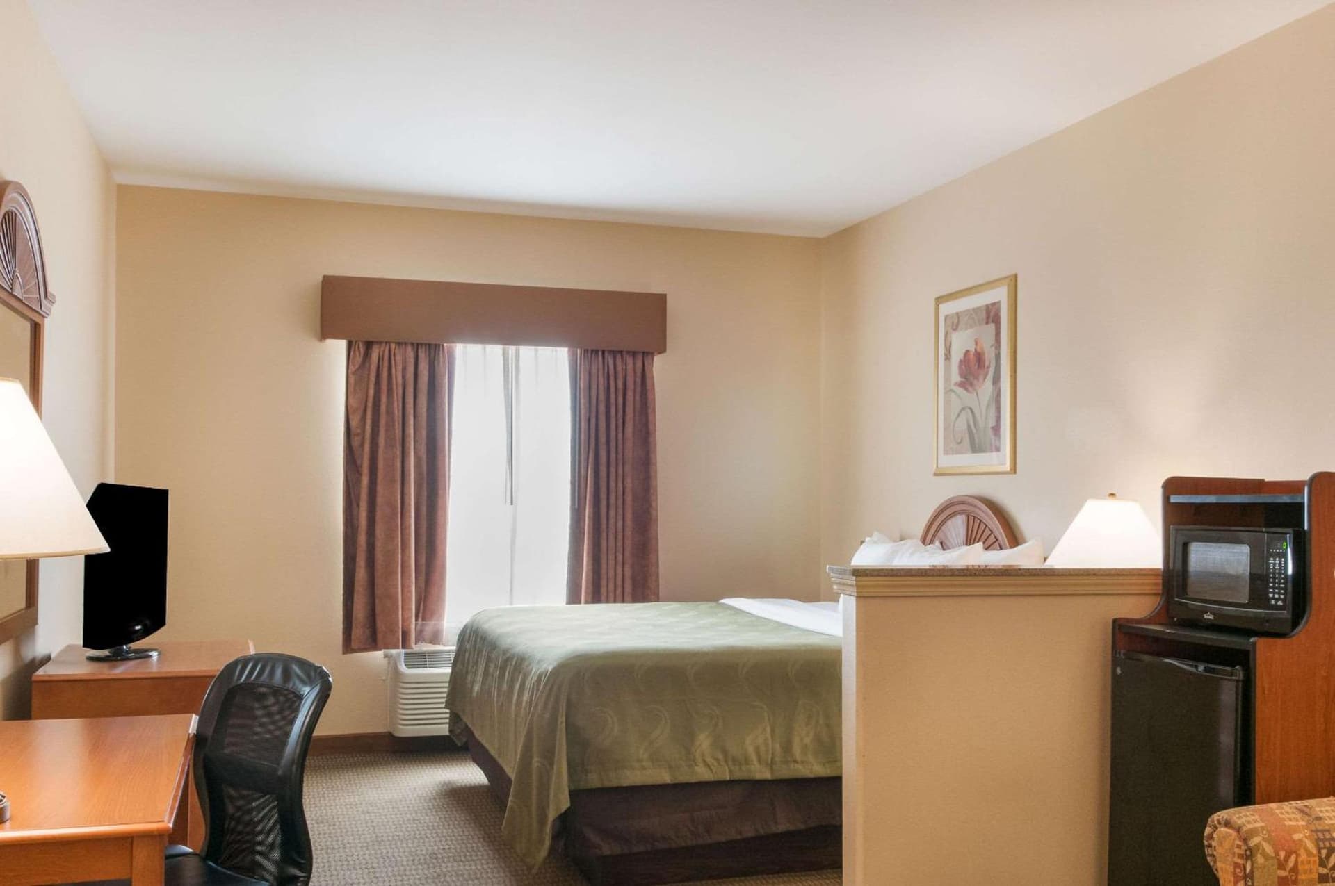 Quality Inn & Suites Houma gallery photo in Houma, LA — image 37
