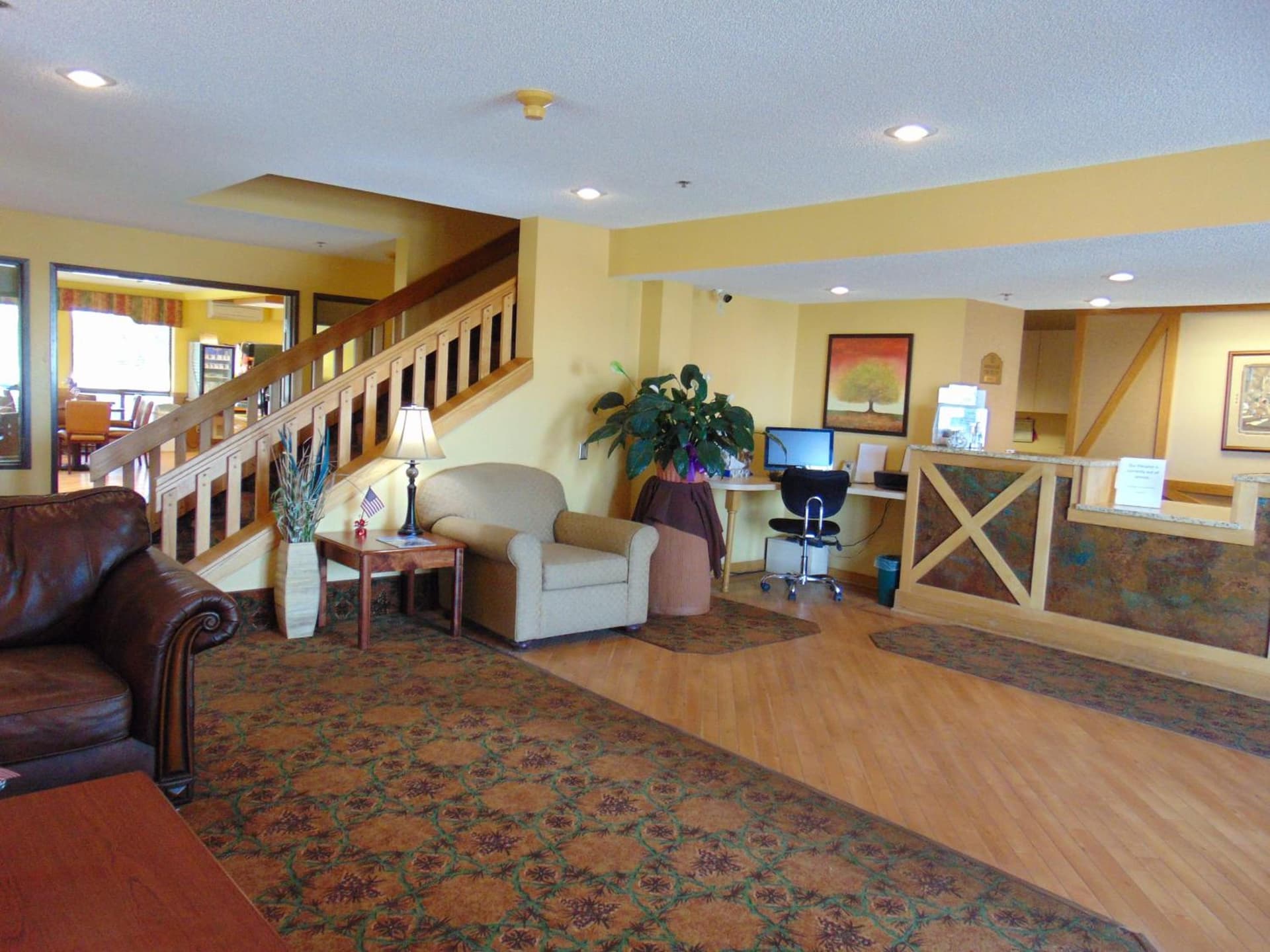 Horse Creek Inn interior in McCook, NE — gallery photo 2