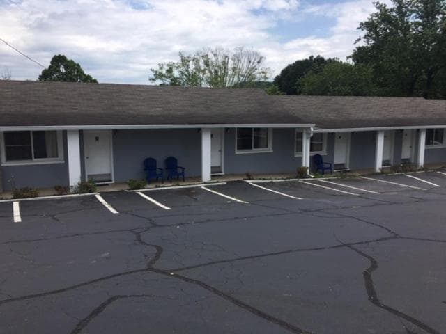 Hilltop Inn — hotel in Franklin, North Carolina