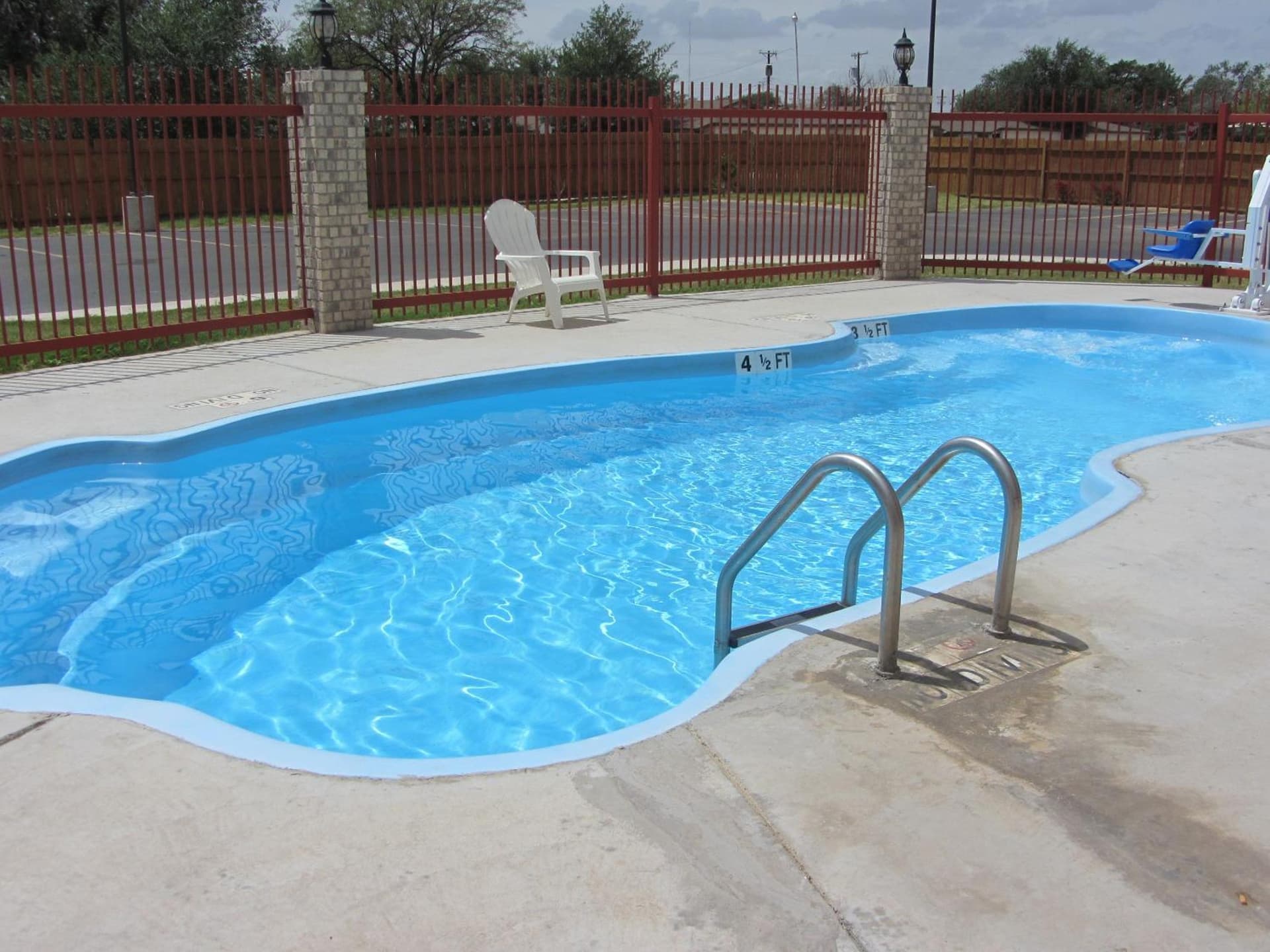 Howard Johnson by Wyndham Lubbock TX interior in Lubbock, TX — gallery photo 2