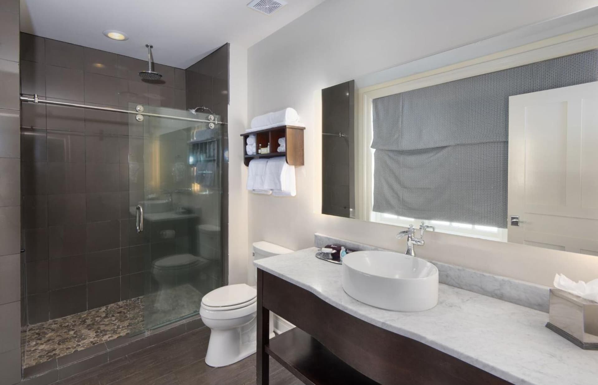 White House Hotel gallery photo in Biloxi, MS — image 46