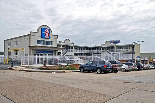 Motel 6-Washington, DC - Convention Center interior in Washington, DC — gallery photo 2