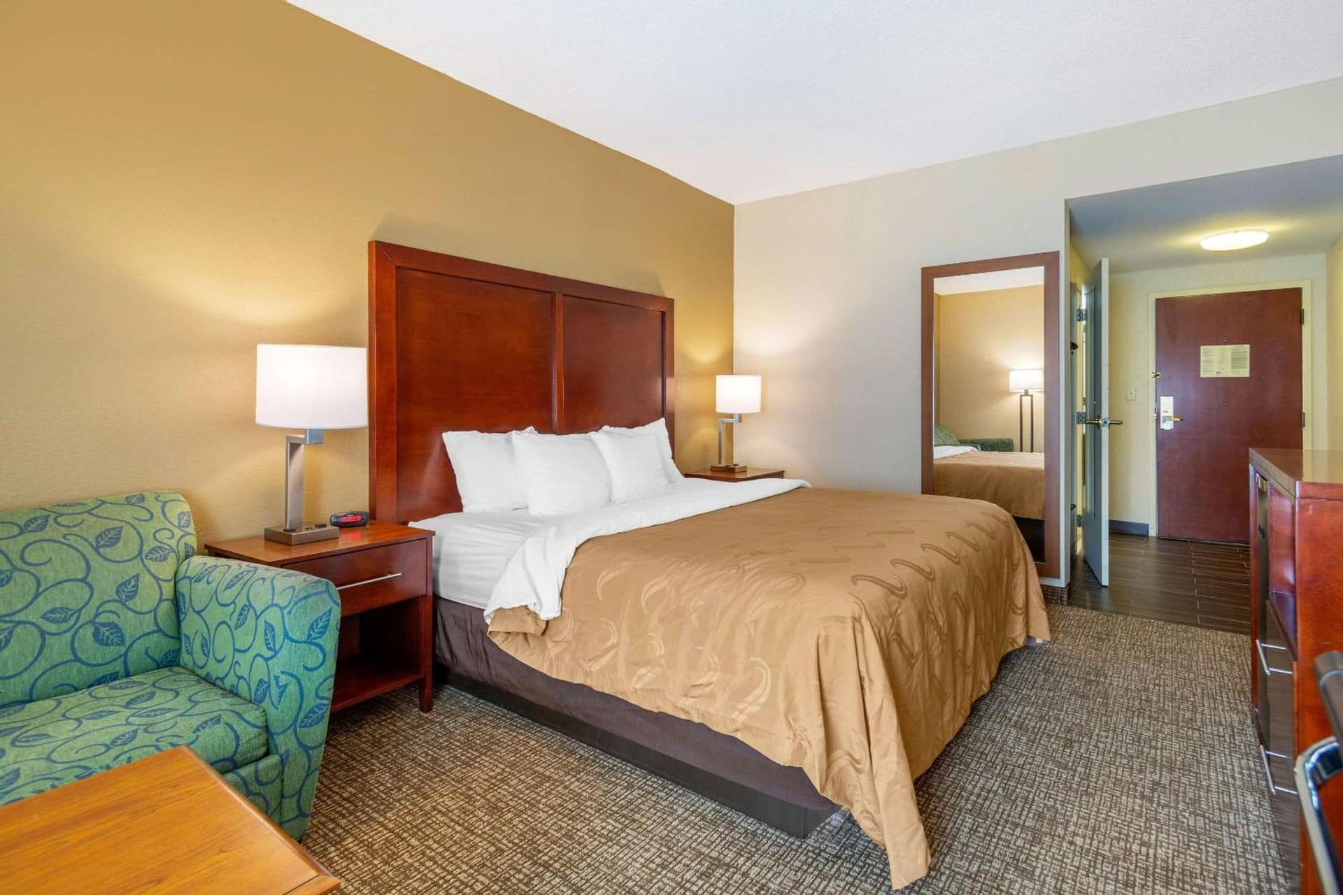 Quality Inn & Suites Olde Town gallery photo in Portsmouth, VA — image 5