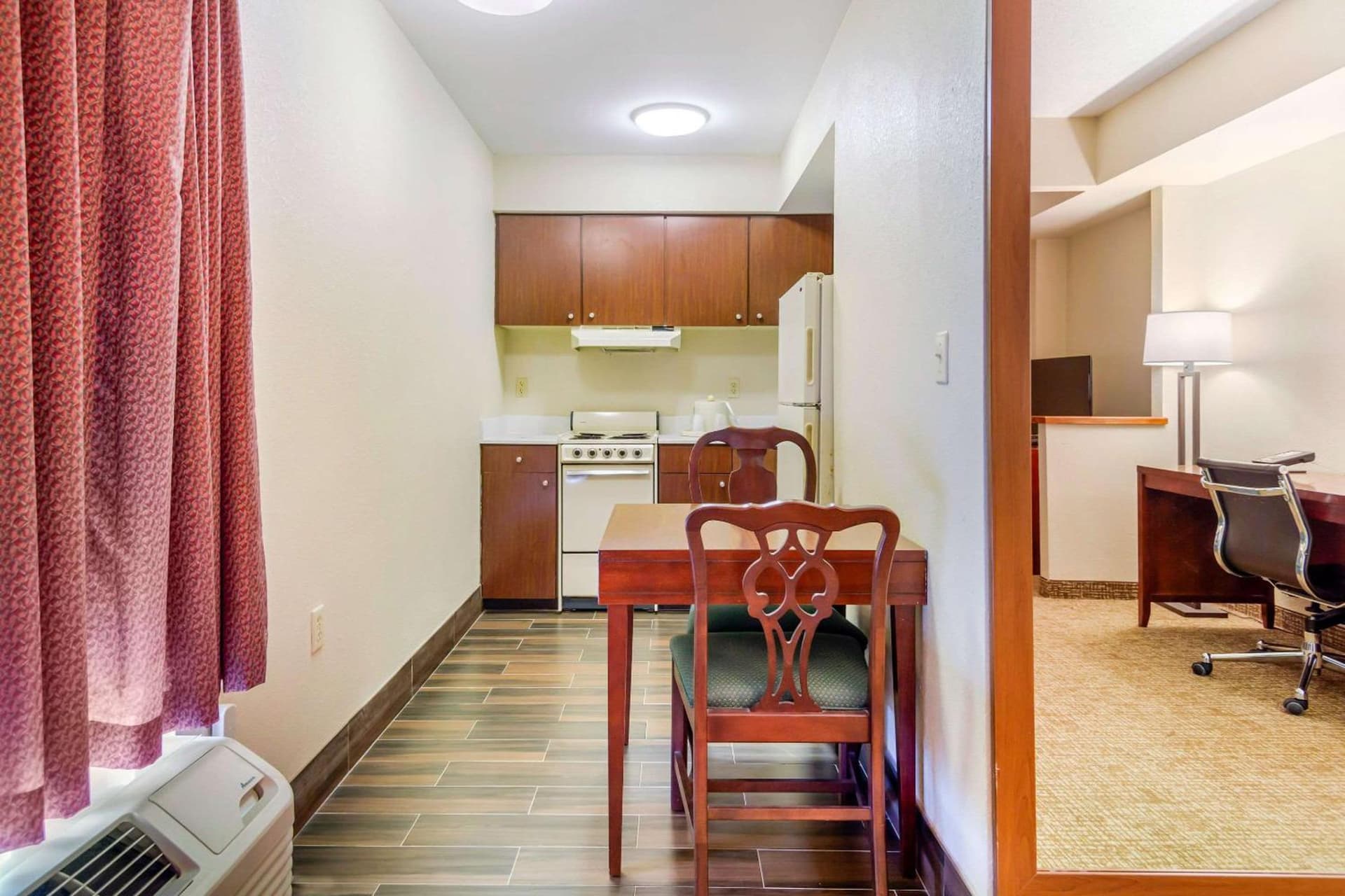 Quality Inn & Suites Olde Town gallery photo in Portsmouth, VA — image 14