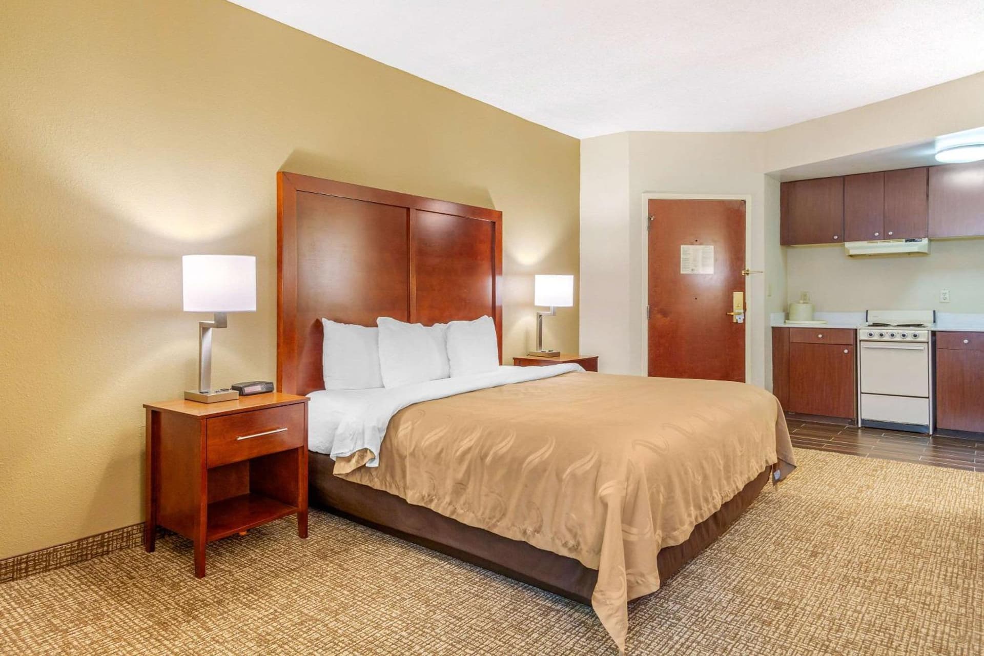 Quality Inn & Suites Olde Town gallery photo in Portsmouth, VA — image 13
