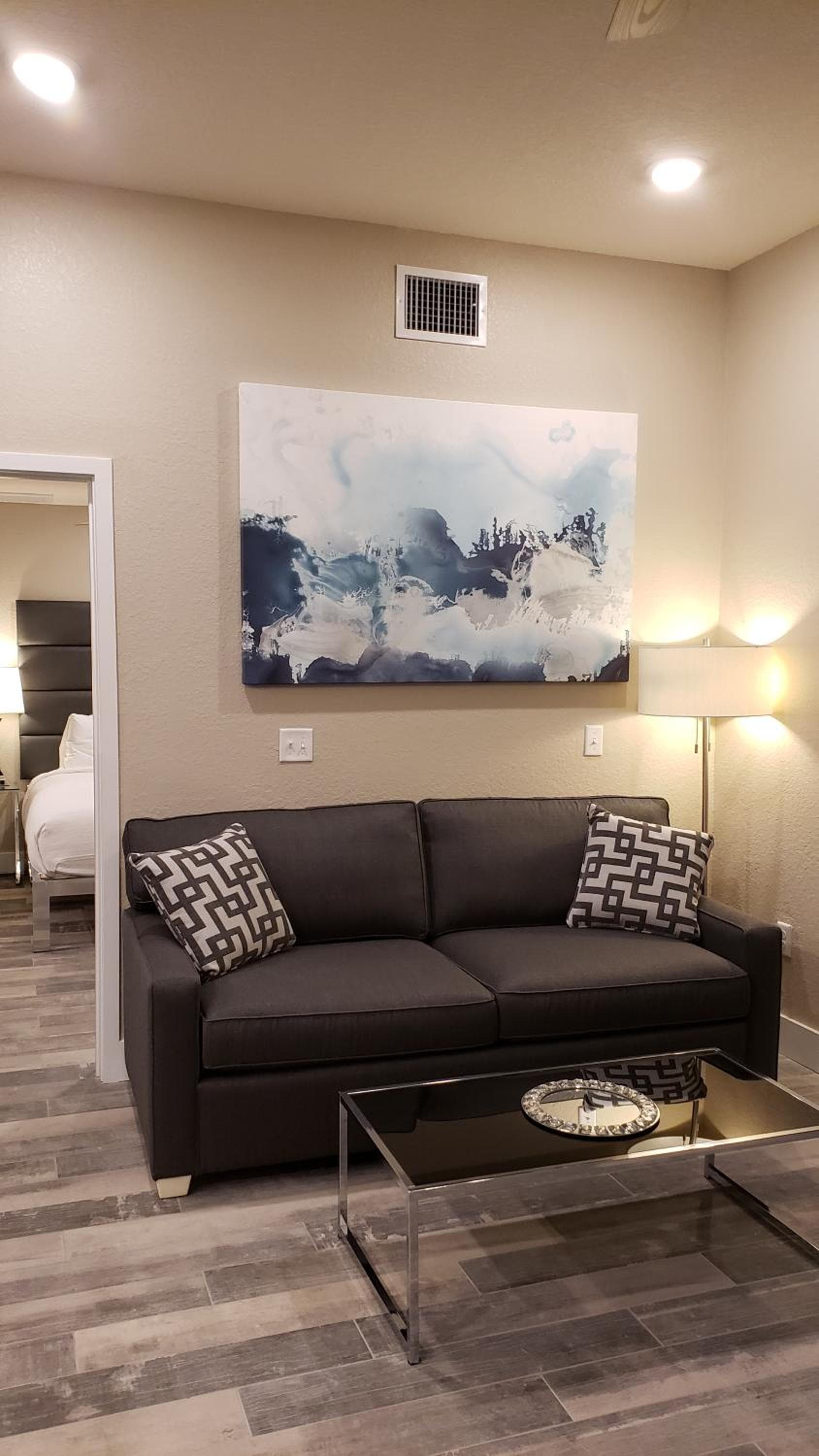 Barefoot Beach Club property views in St Pete Beach, FL — gallery photo 3