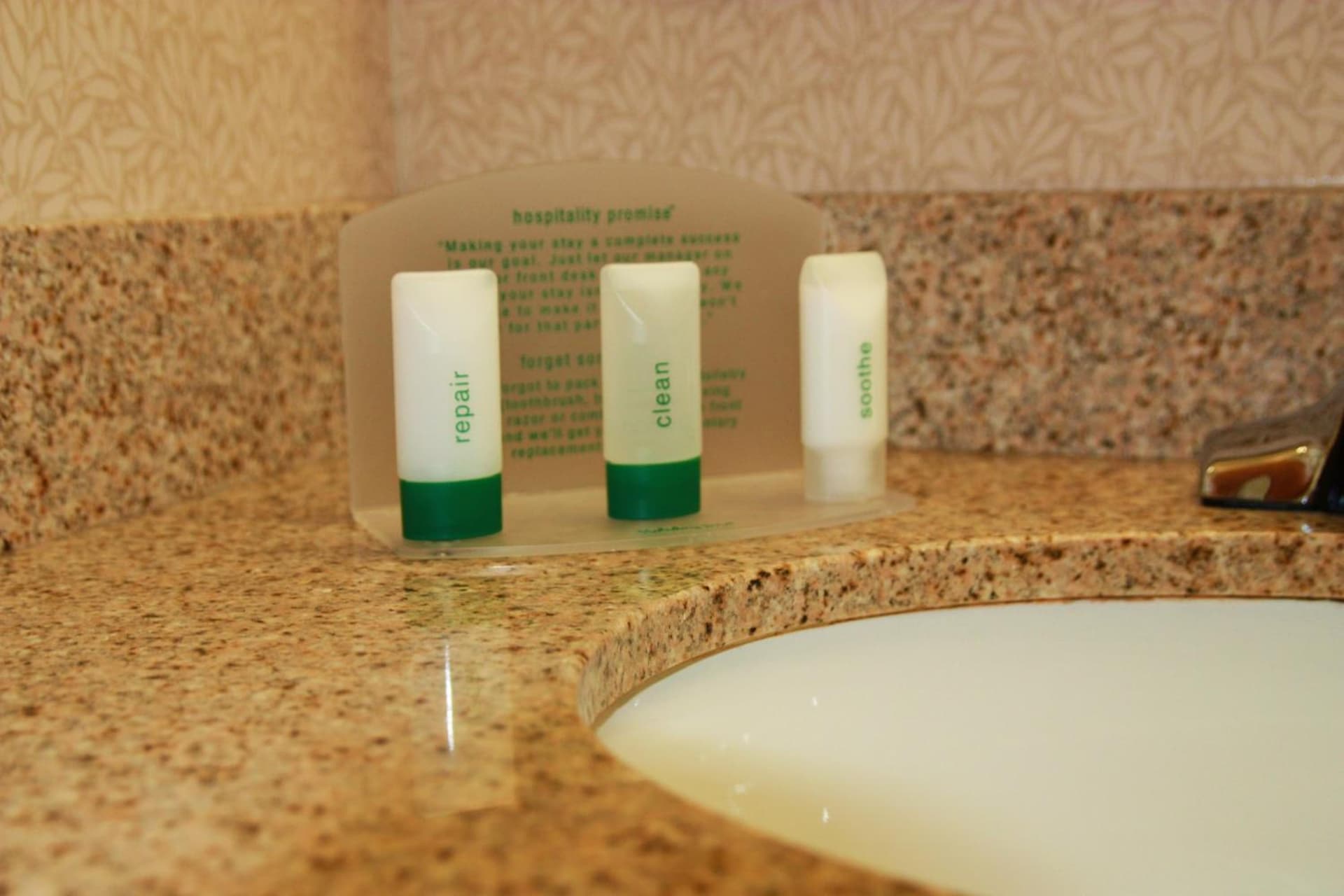 Holiday Inn Manchester Airport by IHG gallery photo in Manchester, NH — image 17