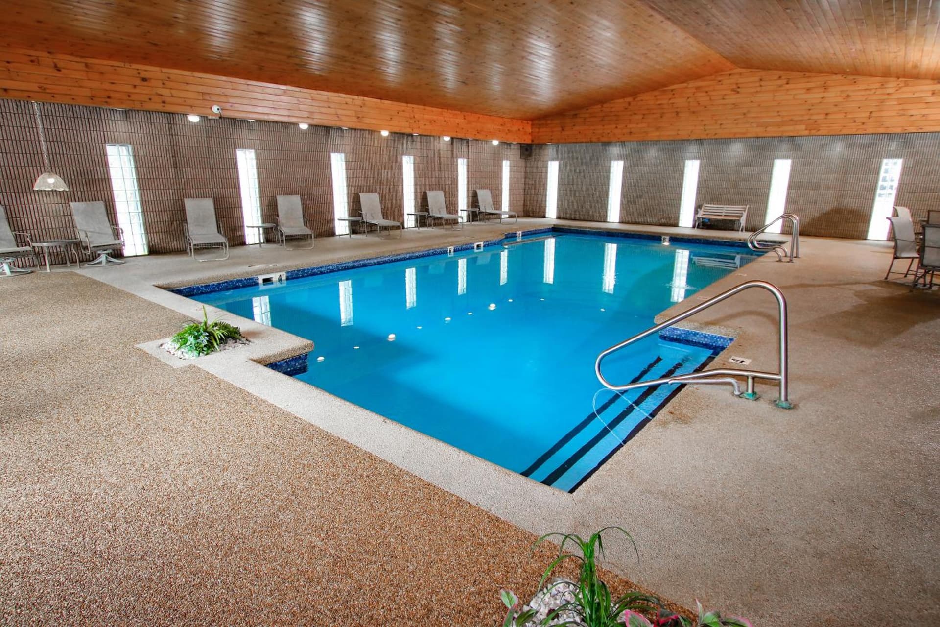 Clarion Hotel & Conference Center Lewiston property views in Lewiston, ME — gallery photo 3