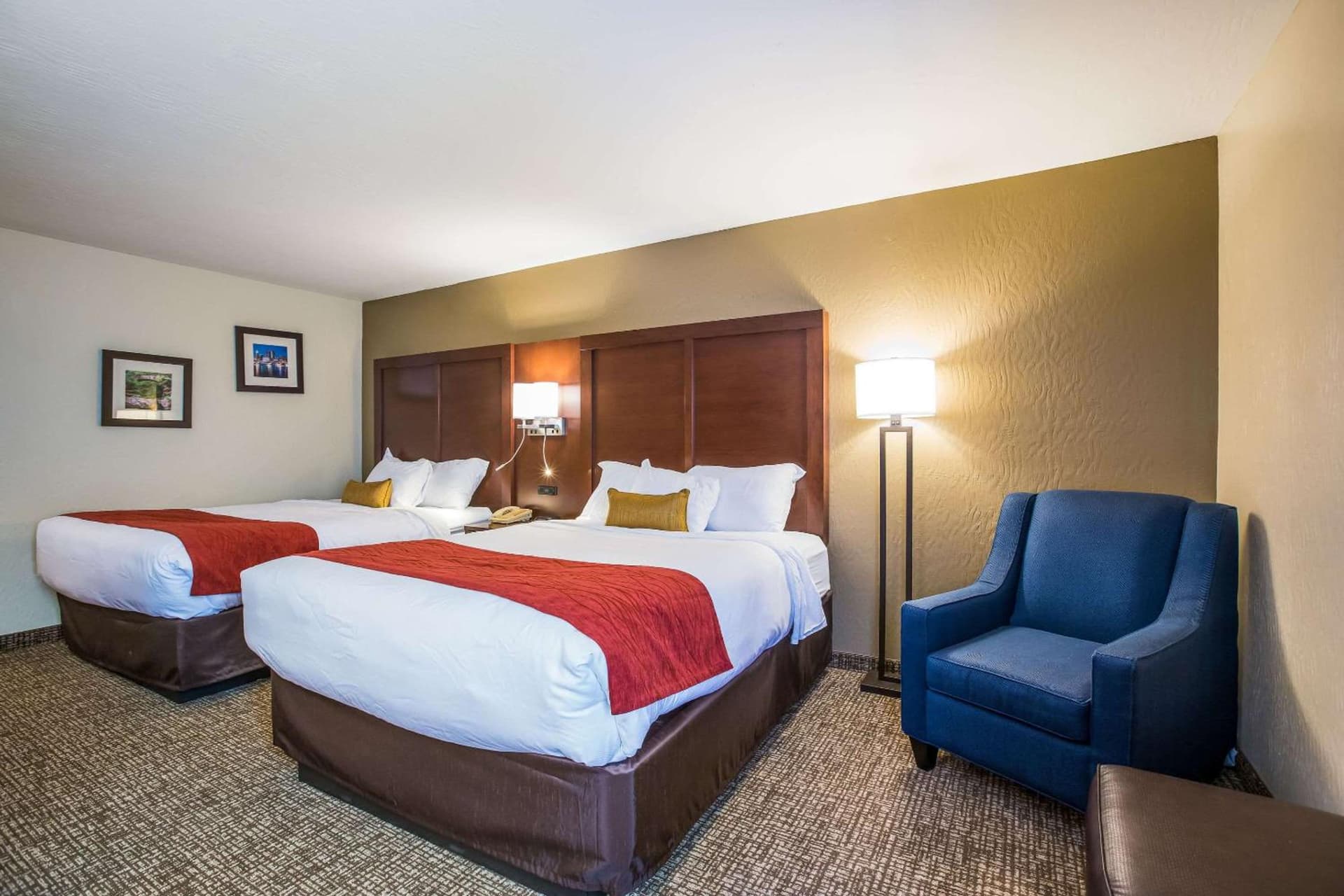 Comfort Inn & Suites Fairborn near Wright Patterson AFB gallery photo in Fairborn, OH — image 71