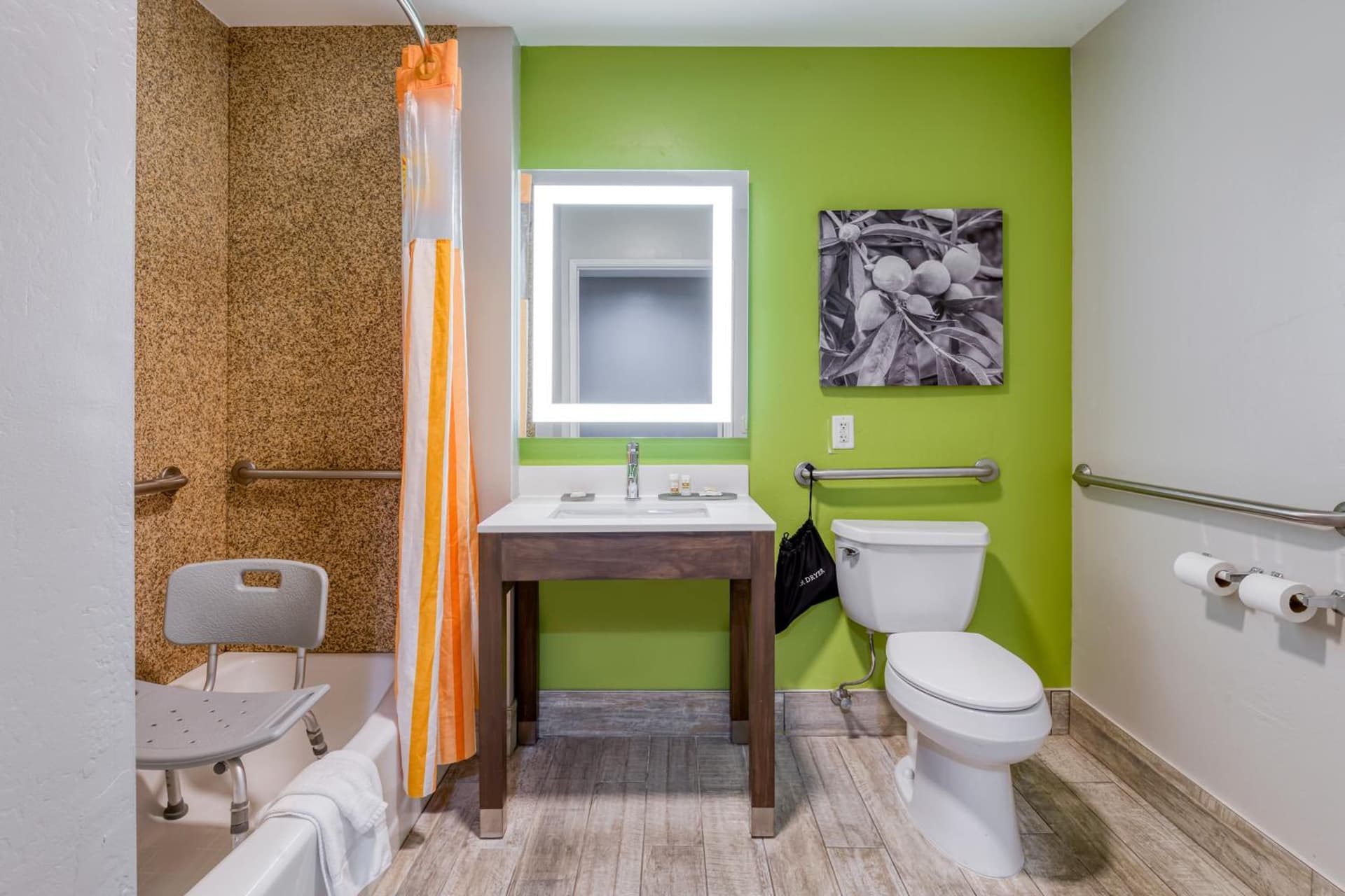 La Quinta by Wyndham Visalia/Sequoia Gateway gallery photo in Visalia, CA — image 68