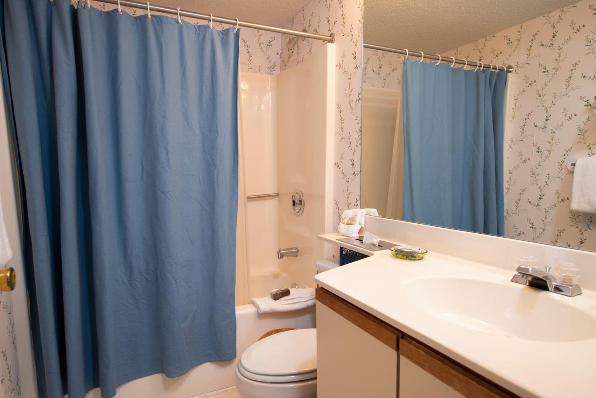 Winterplace at Okemo, A Vail Resorts Property interior in Ludlow — gallery photo 2