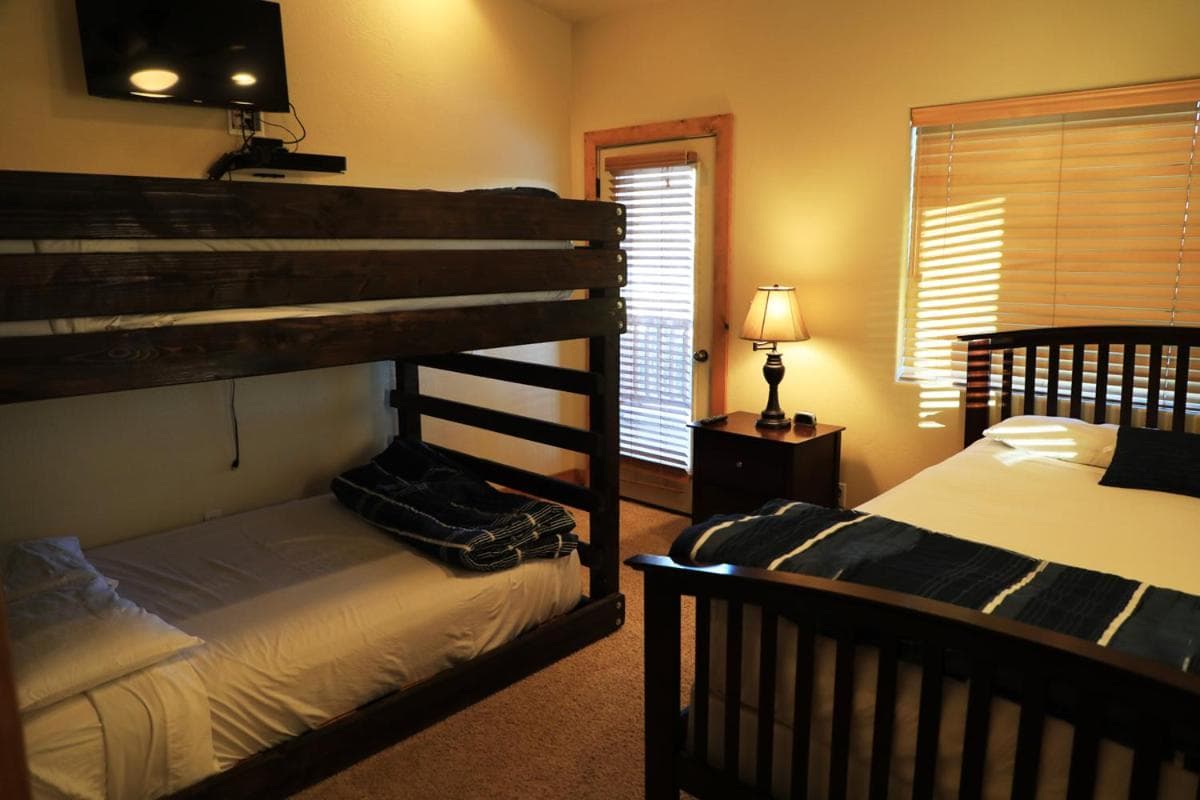 Zion Ponderosa Ranch Resort gallery photo in Orderville, UT — image 129