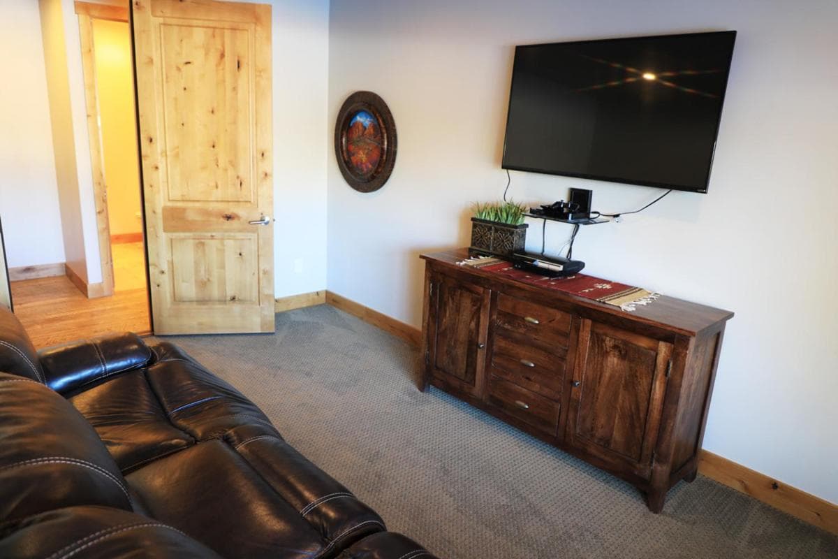 Zion Ponderosa Ranch Resort gallery photo in Orderville, UT — image 132