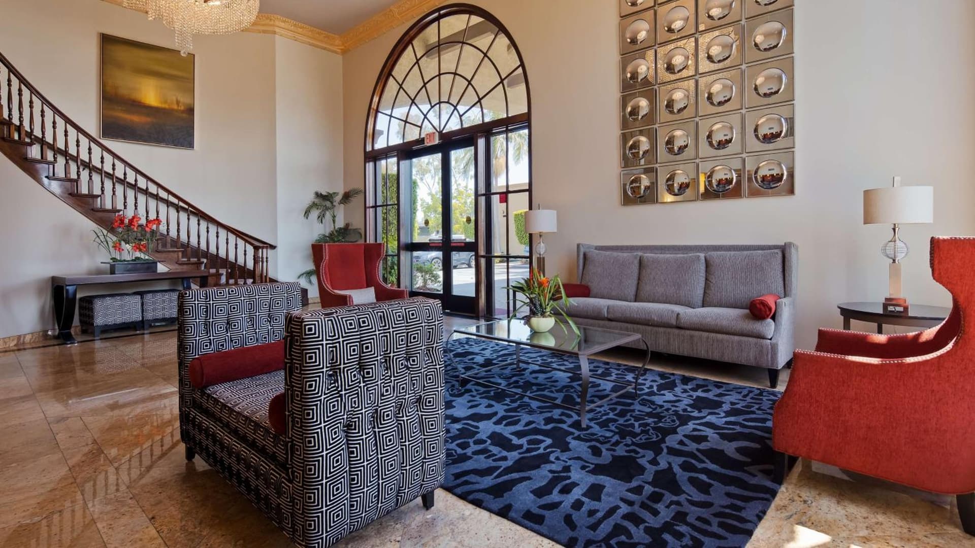 Best Western Plus Newport Mesa Inn interior in Costa Mesa, CA — gallery photo 2