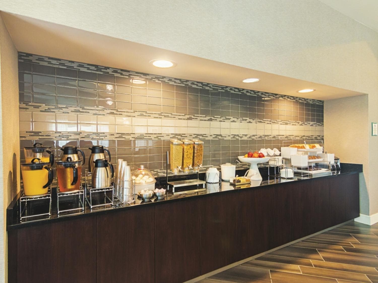 La Quinta by Wyndham Oklahoma City - NW Expwy gallery photo in Oklahoma City, OK — image 16