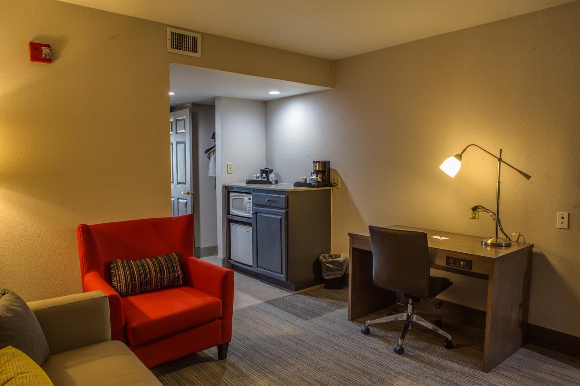 Country Inn & Suites by Radisson, Harlingen, TX gallery photo in Harlingen, TX — image 8