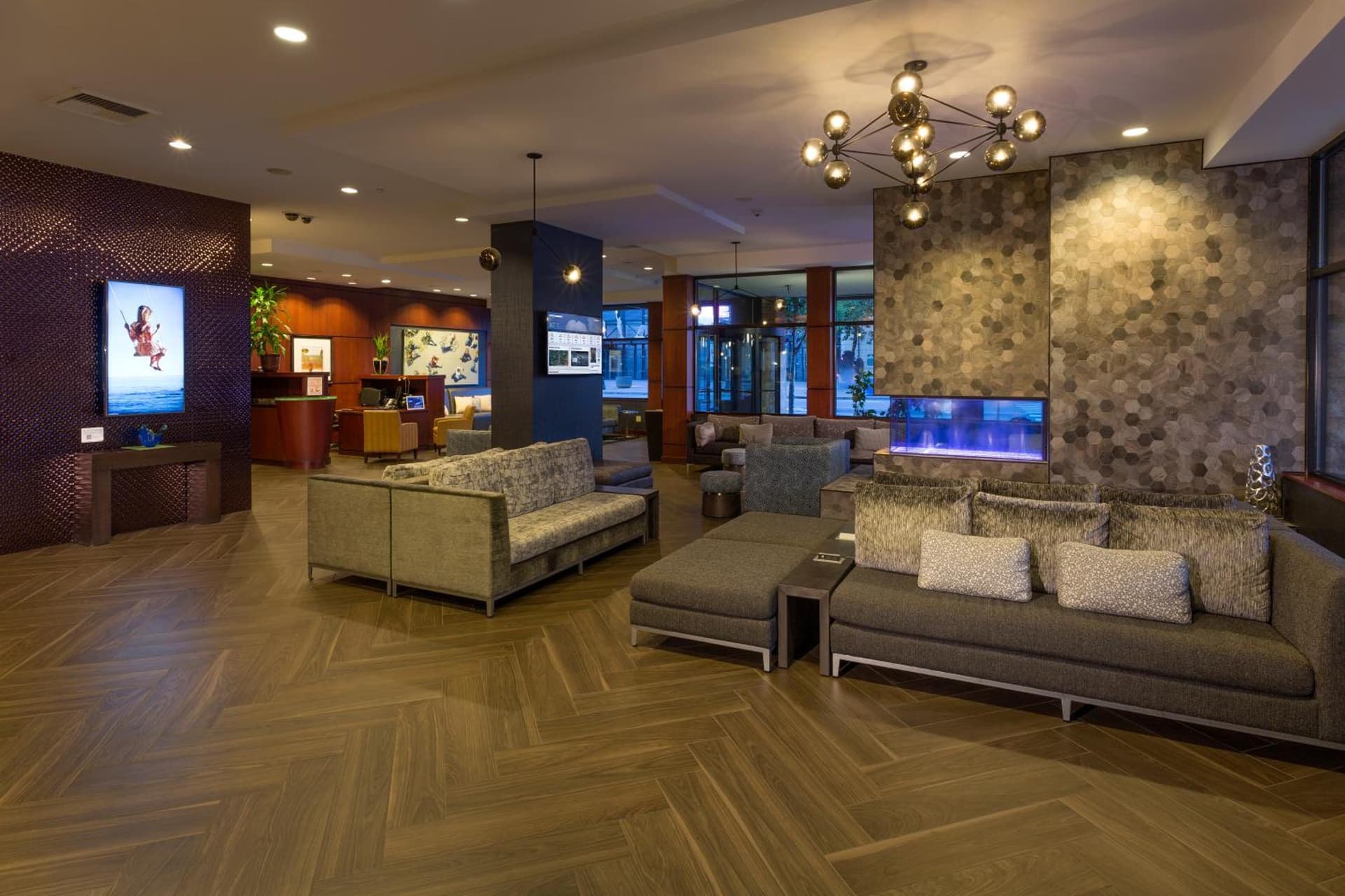 Silver Cloud Hotel - Seattle Stadium property views in Seattle, WA — gallery photo 3