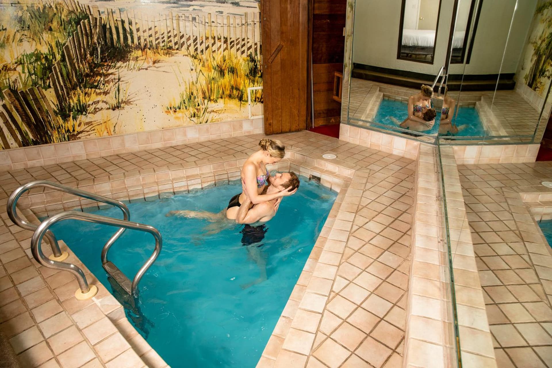 Paradise Stream Resort interior in Cresco, PA — gallery photo 2