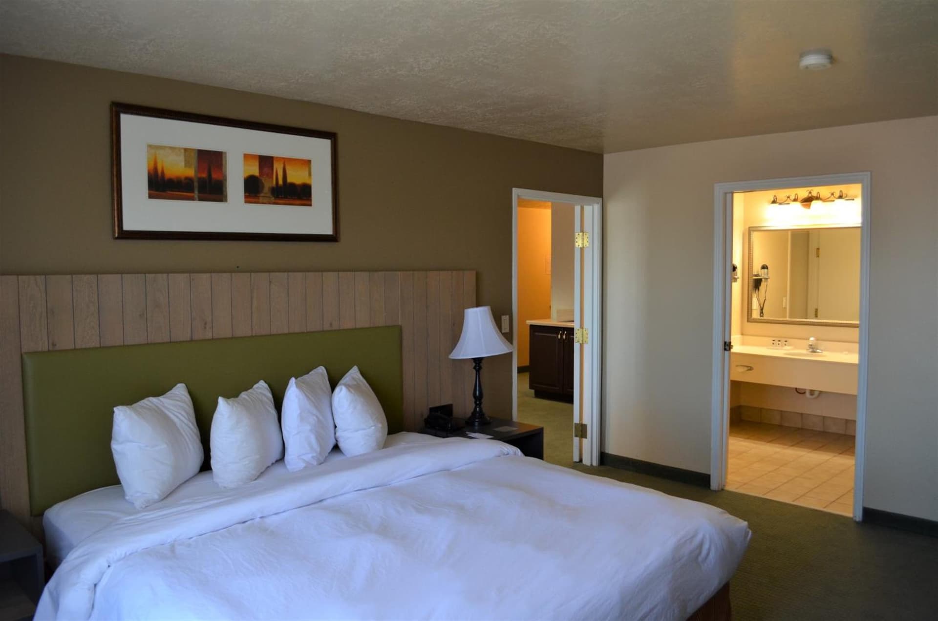 Country Inn & Suites by Radisson, West Valley City, UT gallery photo in West Valley City, UT — image 11
