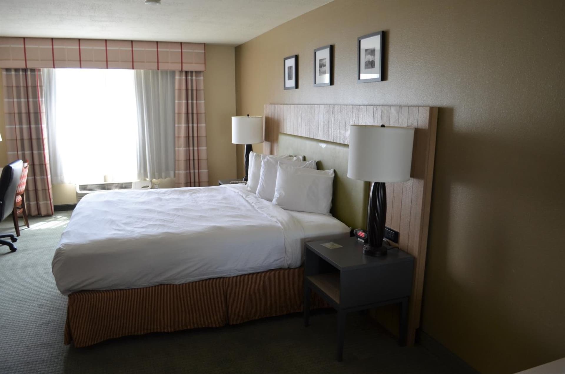 Country Inn & Suites by Radisson, West Valley City, UT gallery photo in West Valley City, UT — image 36