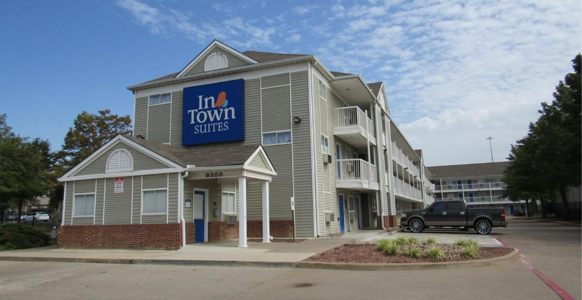 InTown Suites Extended Stay Dallas TX - Park Central featured exterior or lobby in Dallas, TX — similar hotel