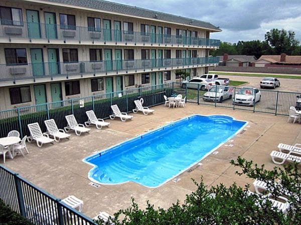 Motel 6-Garland, TX - Dallas gallery photo in Garland, TX — image 37
