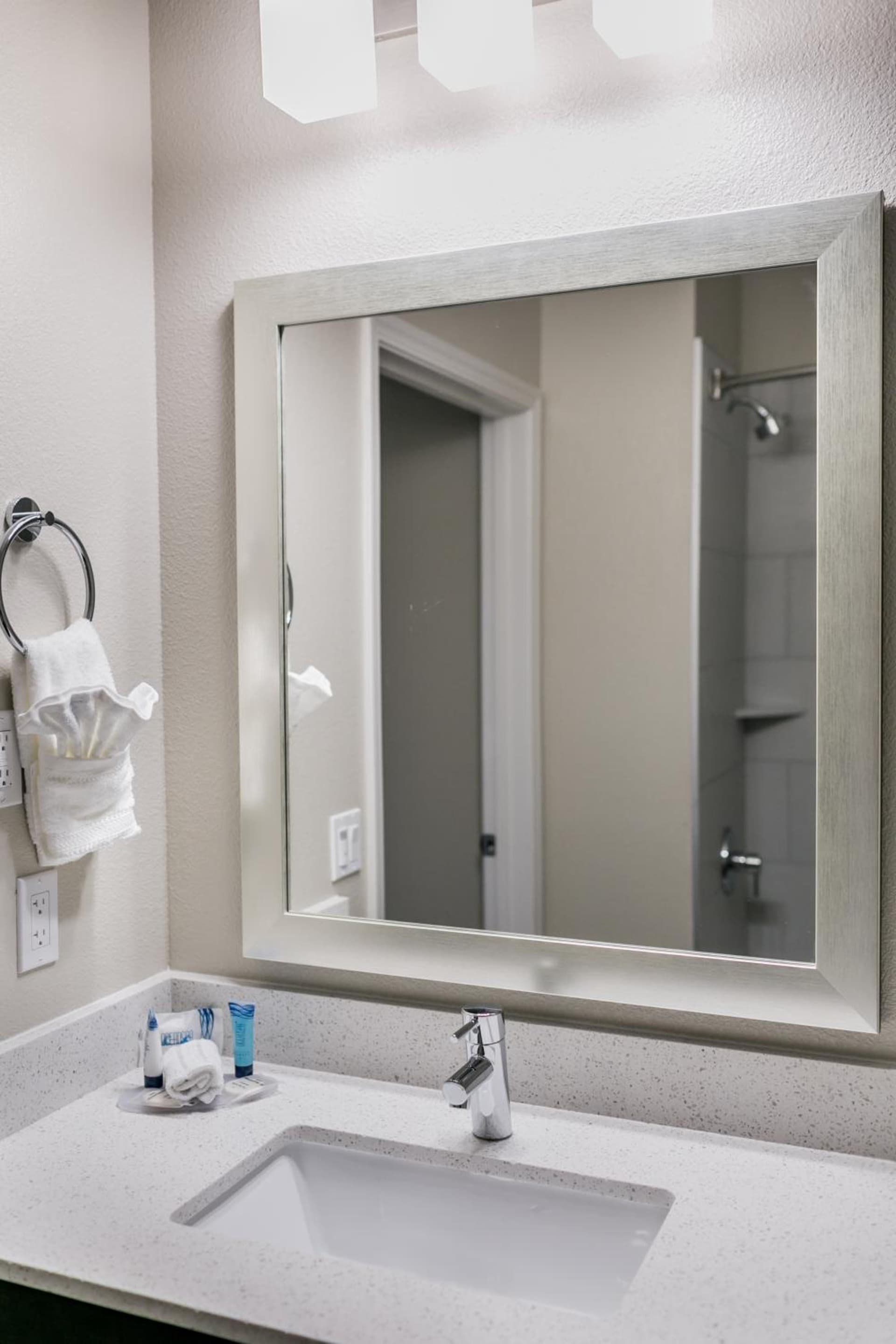 Hotel Siri Downtown - Paso Robles gallery photo in Paso Robles, CA — image 48