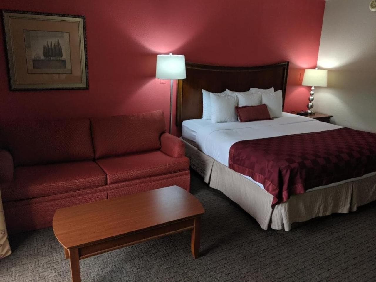 Ramada by Wyndham Raleigh gallery photo in Raleigh, NC — image 13