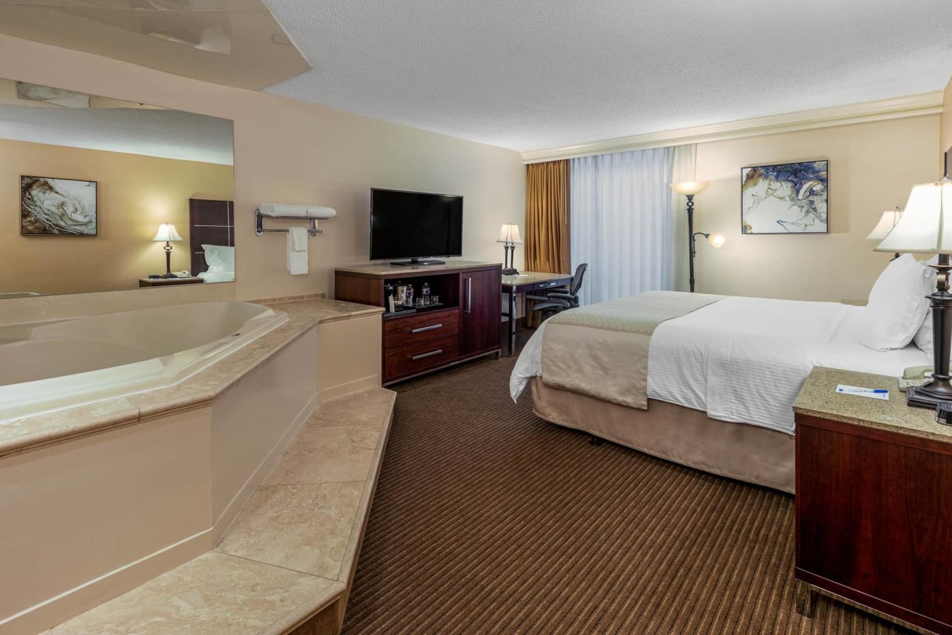 Wyndham Riverfront Hotel gallery photo in Little Rock, AR — image 120