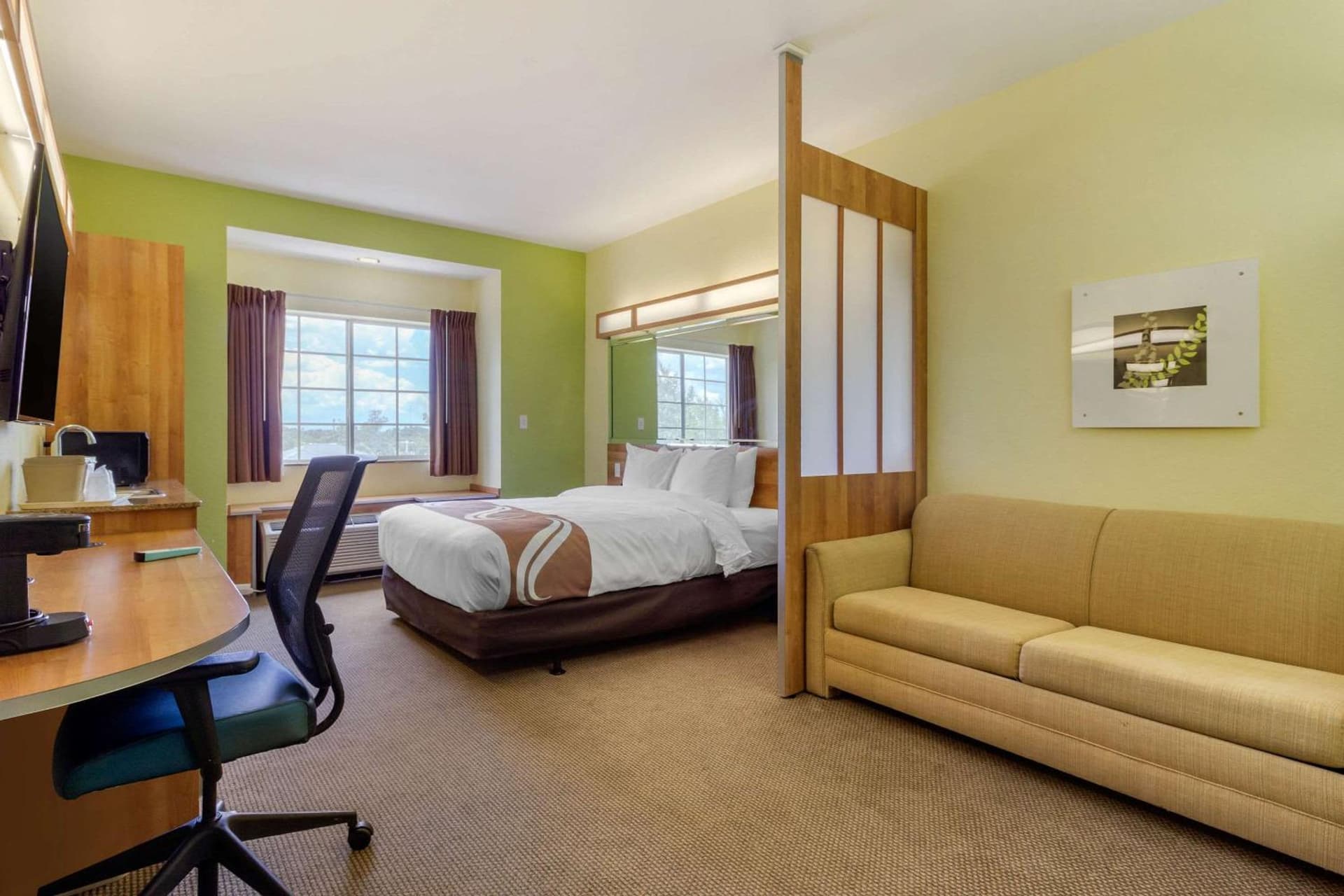 Quality Inn & Suites Lehigh Acres Fort Myers interior in Lehigh Acres, FL — gallery photo 2