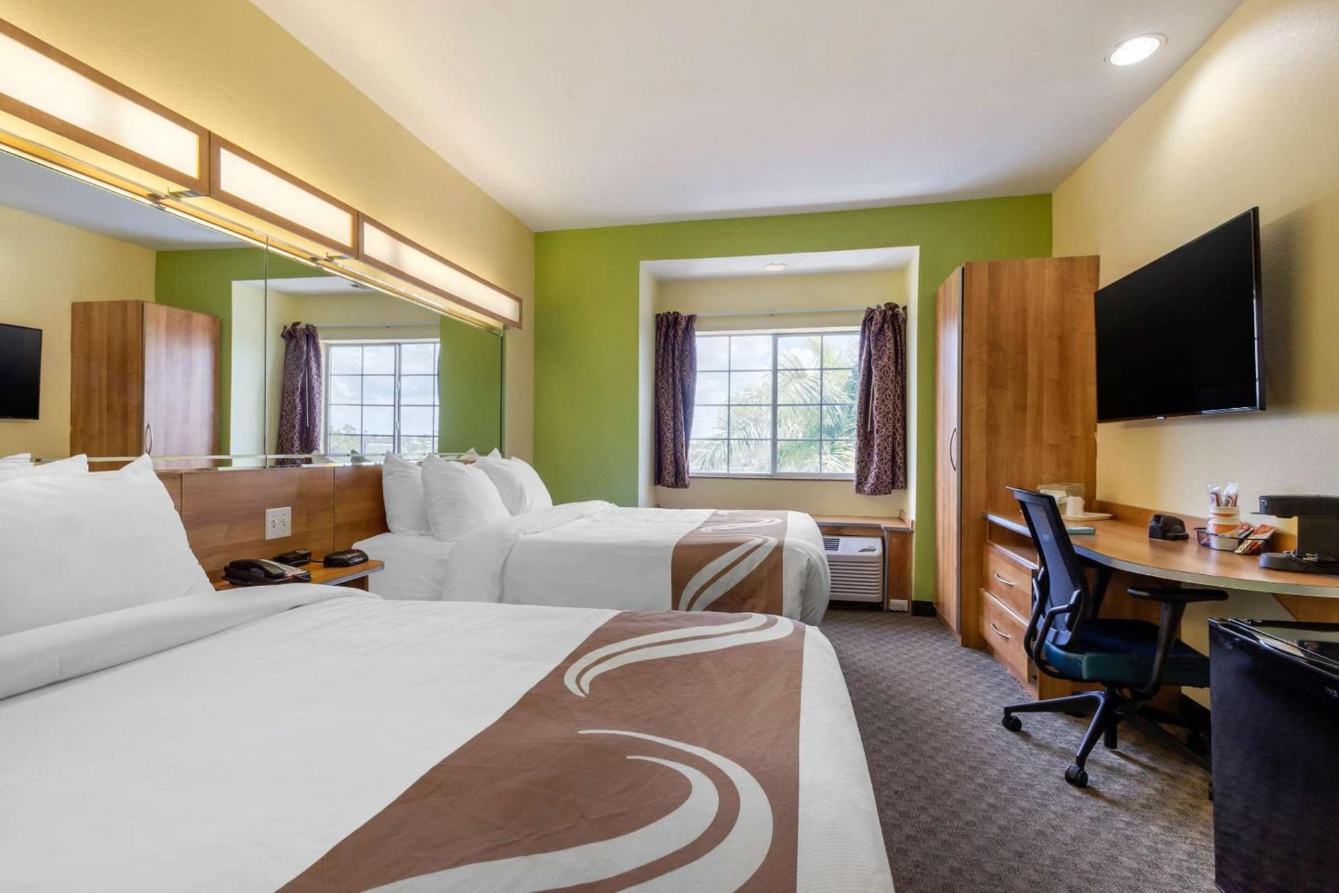 Quality Inn & Suites Lehigh Acres Fort Myers gallery photo in Lehigh Acres, FL — image 40