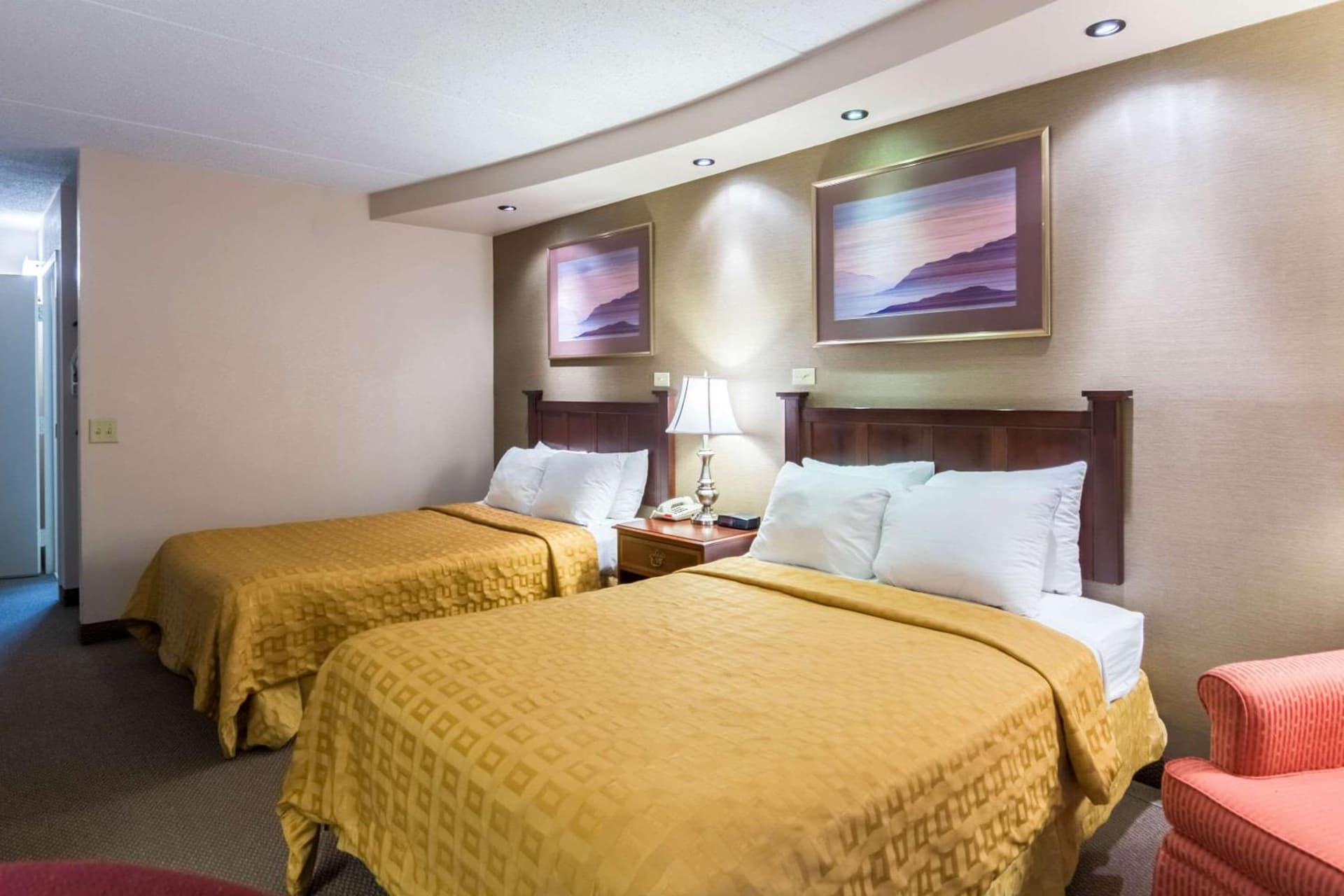 The Plaza Inn & Suites gallery photo in Hagerstown, MD — image 15