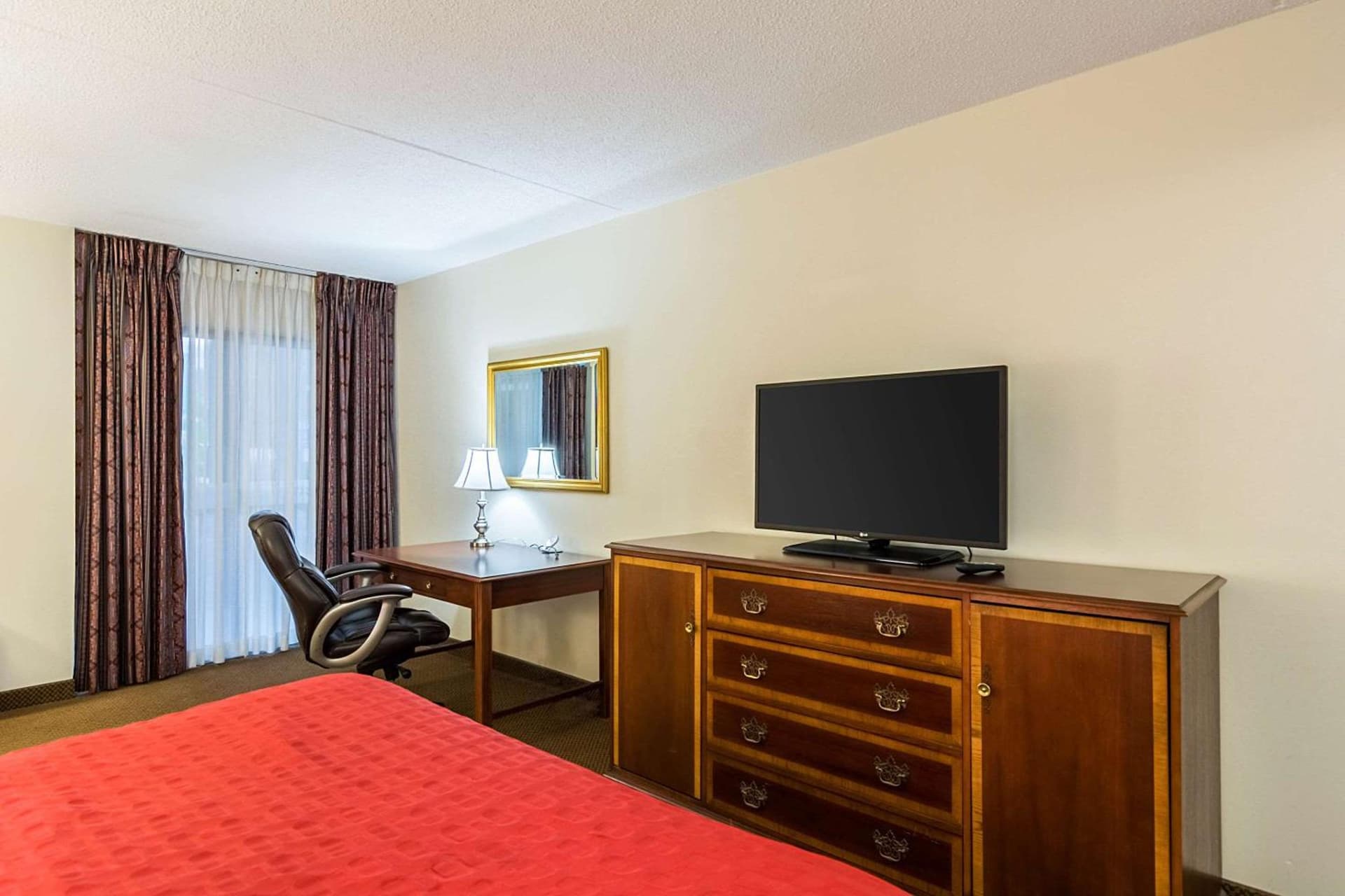 The Plaza Inn & Suites gallery photo in Hagerstown, MD — image 14