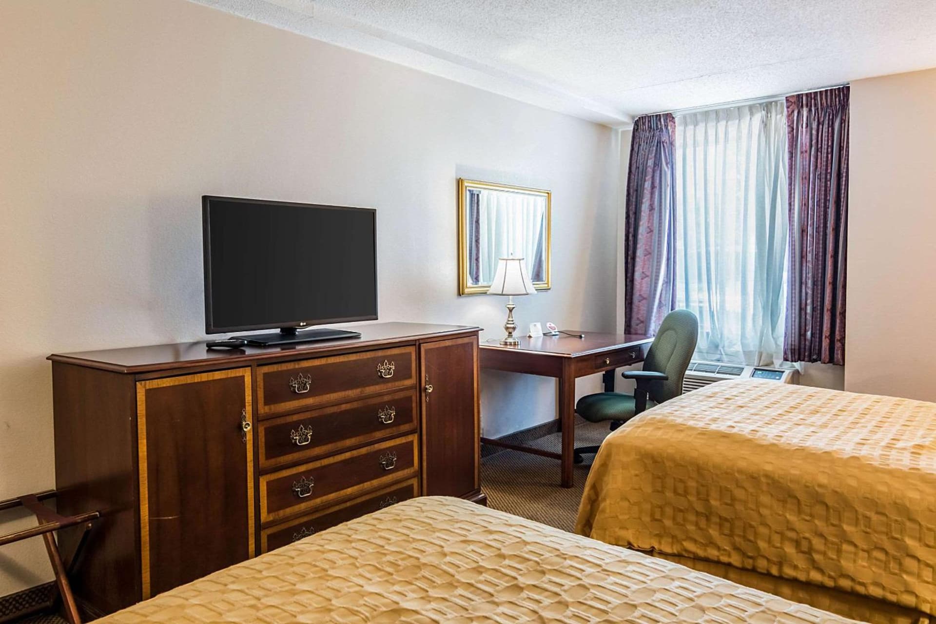 The Plaza Inn & Suites gallery photo in Hagerstown, MD — image 28
